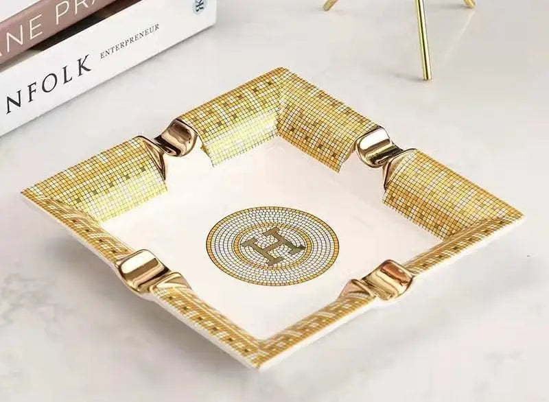 Elegant Cigar Ashtray for Indoor Outdoor Use, Desktop Smoking Ash Tray Home Office Decoration