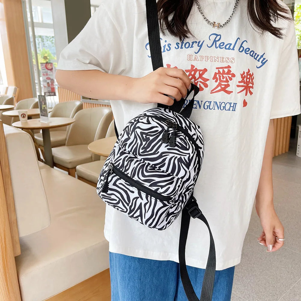 Stylish Women Backpack Preppy Style Animal Pattern Printing Nylon Handbags Leisure Student School Large Knapsacks Backpacks
