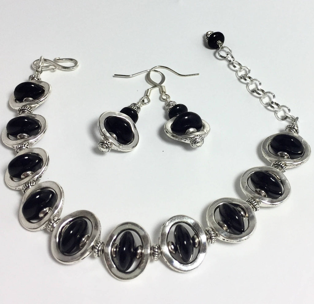 MossberryandStone Black Glass Bead Dangle Earrings Onyx Silver 1in