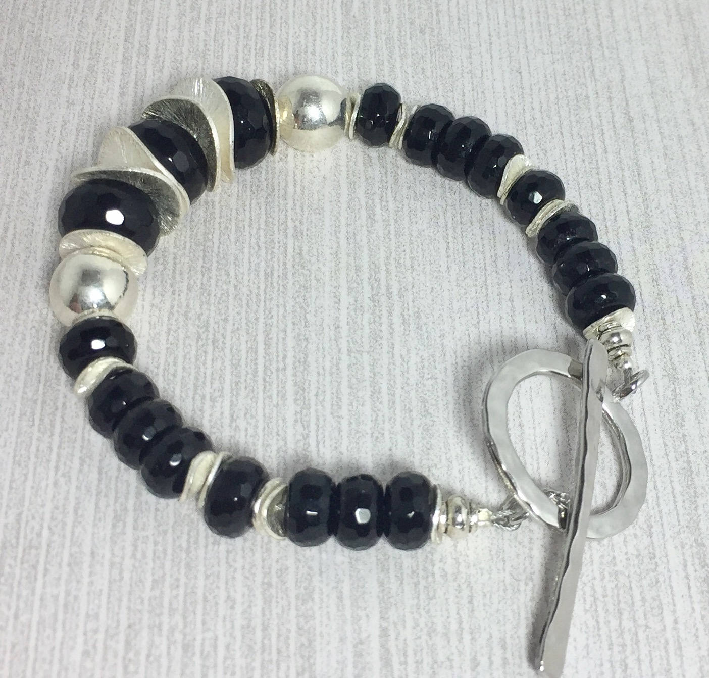 MossberryandStone Black Onyx Beaded Bracelet Silver Toggle Clasp