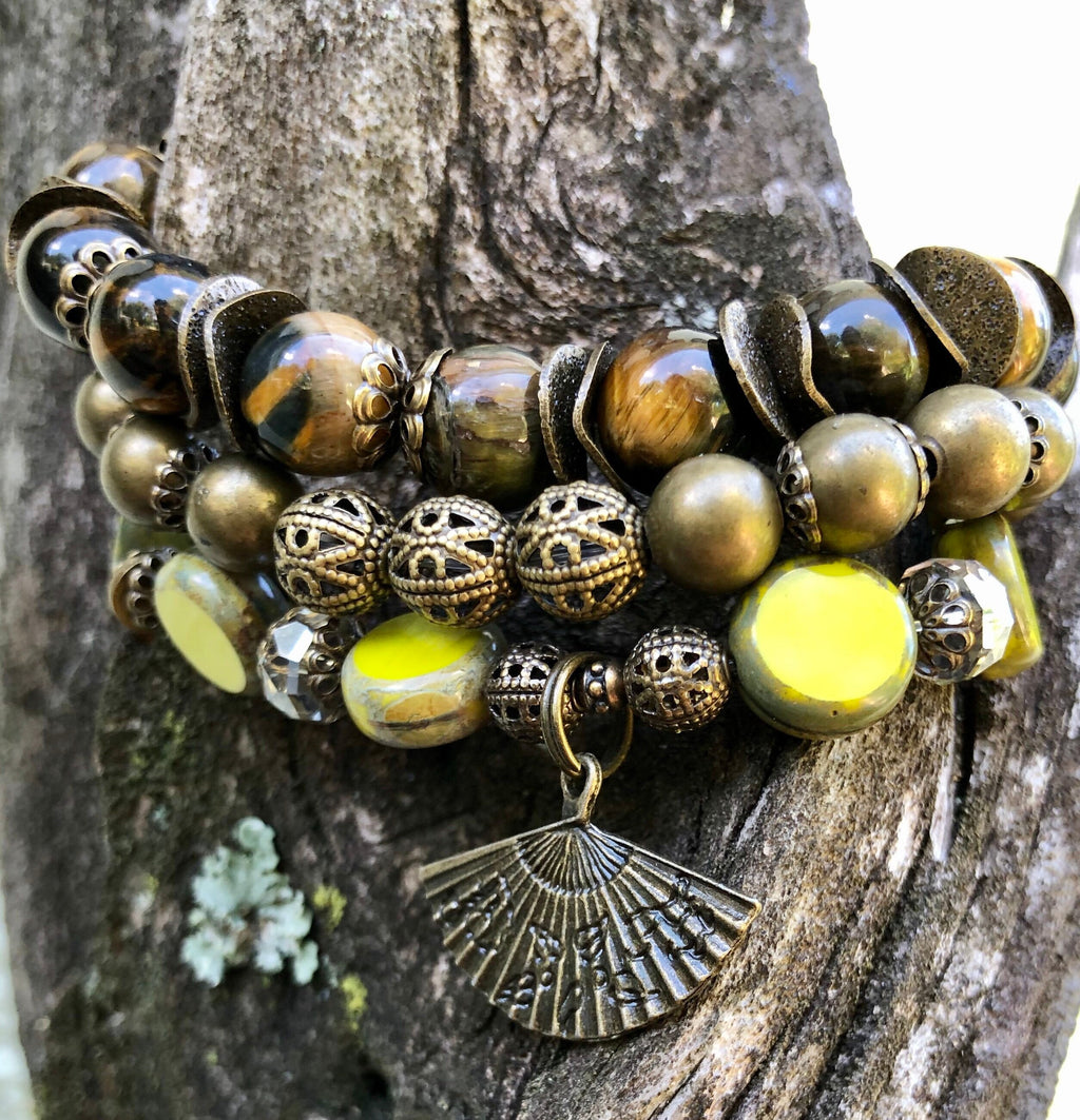 MossberryandStone Fan Flare Beaded Stretch Bracelet Set 3-Piece
