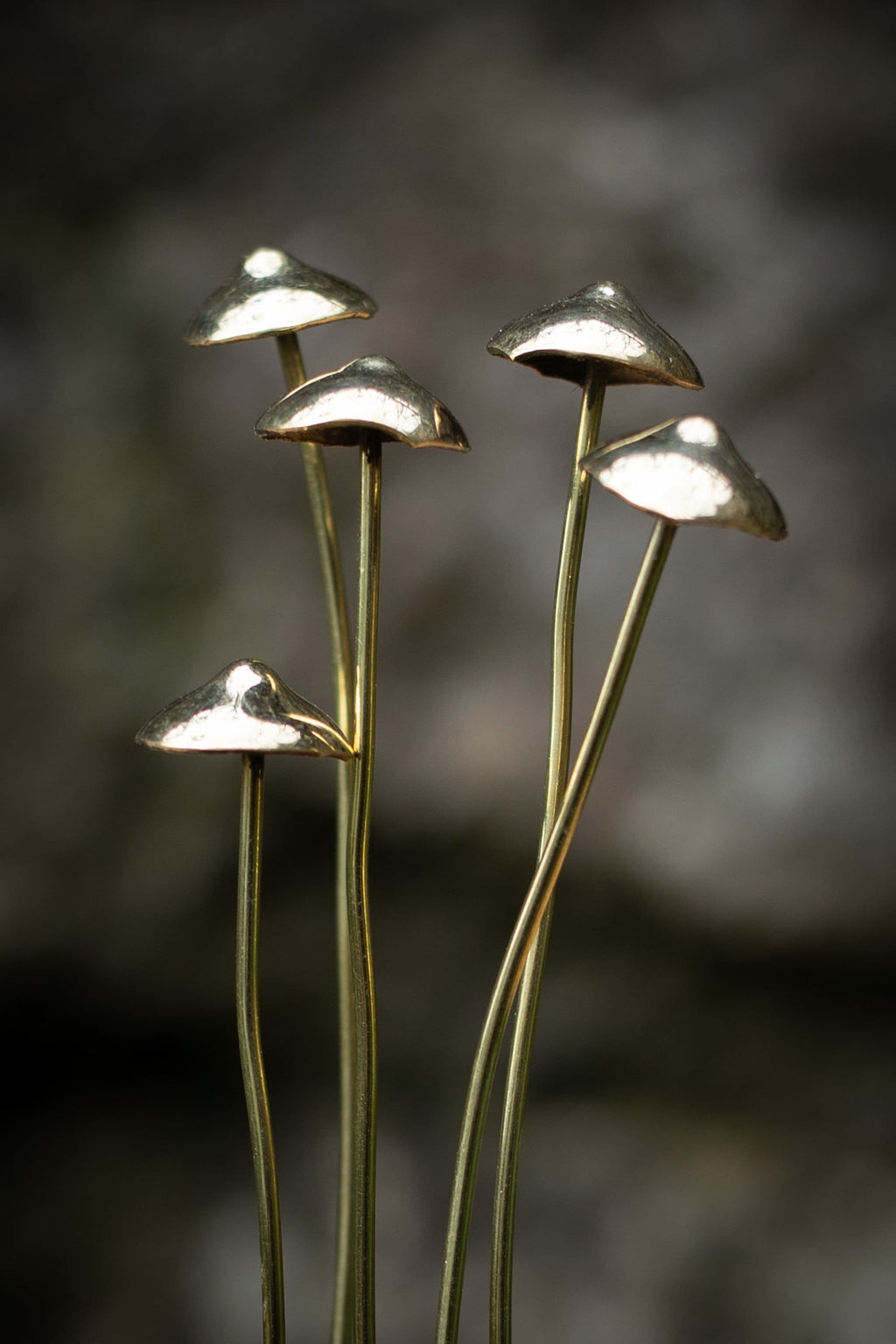 GazRye Handcrafted Brass Mushroom Garden Decoration Single Piece