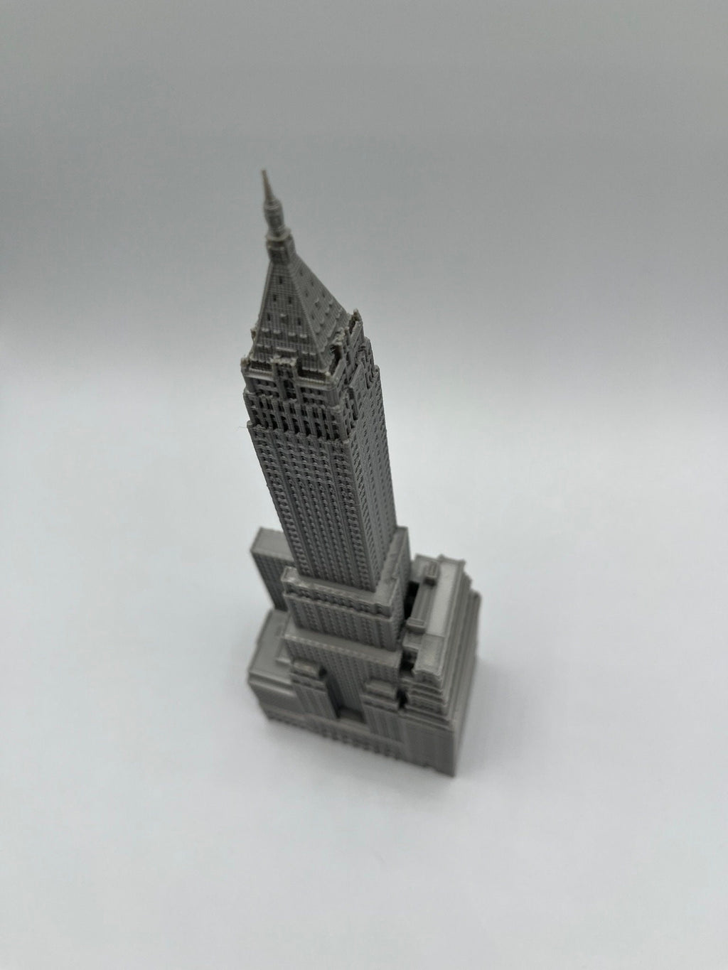 StarsoftheCity 40 Wall Street Model 3D Printed Skyscraper Statue Beige Silver White
