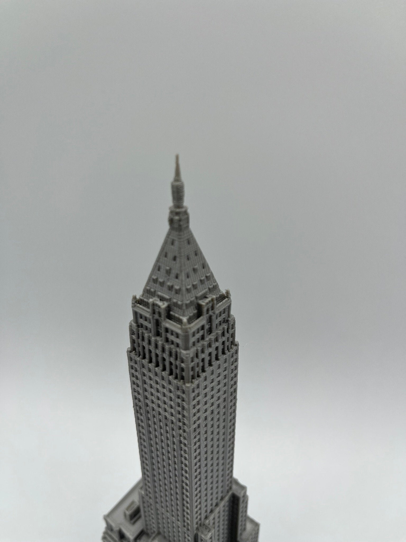 StarsoftheCity 40 Wall Street Model 3D Printed Skyscraper Statue Beige Silver White