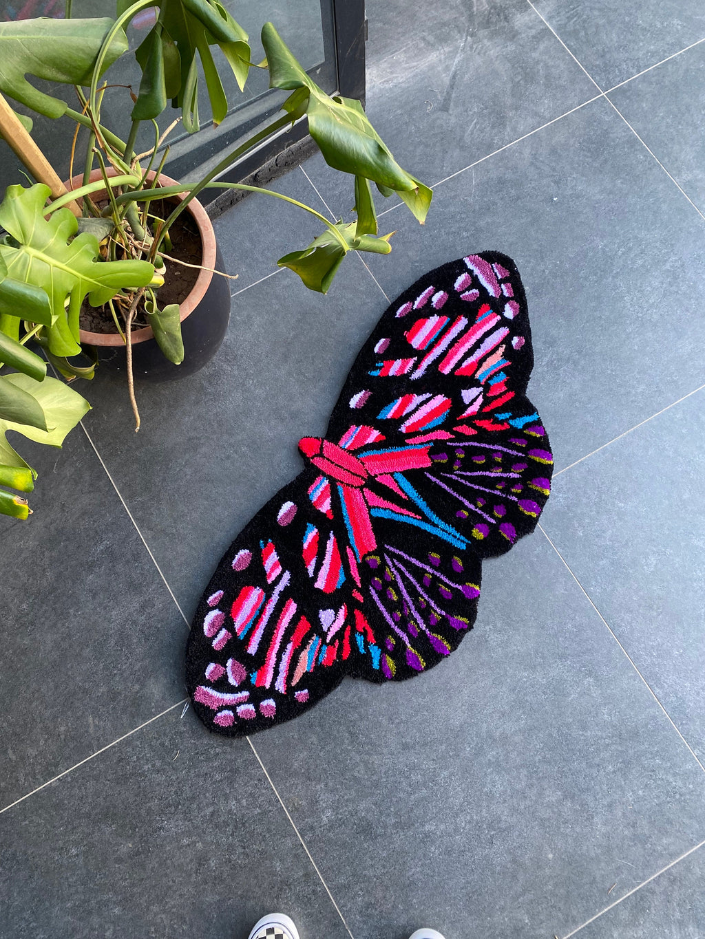 OrnnWorks Colorful Butterfly Fluffy Handmade Tufted Rug
