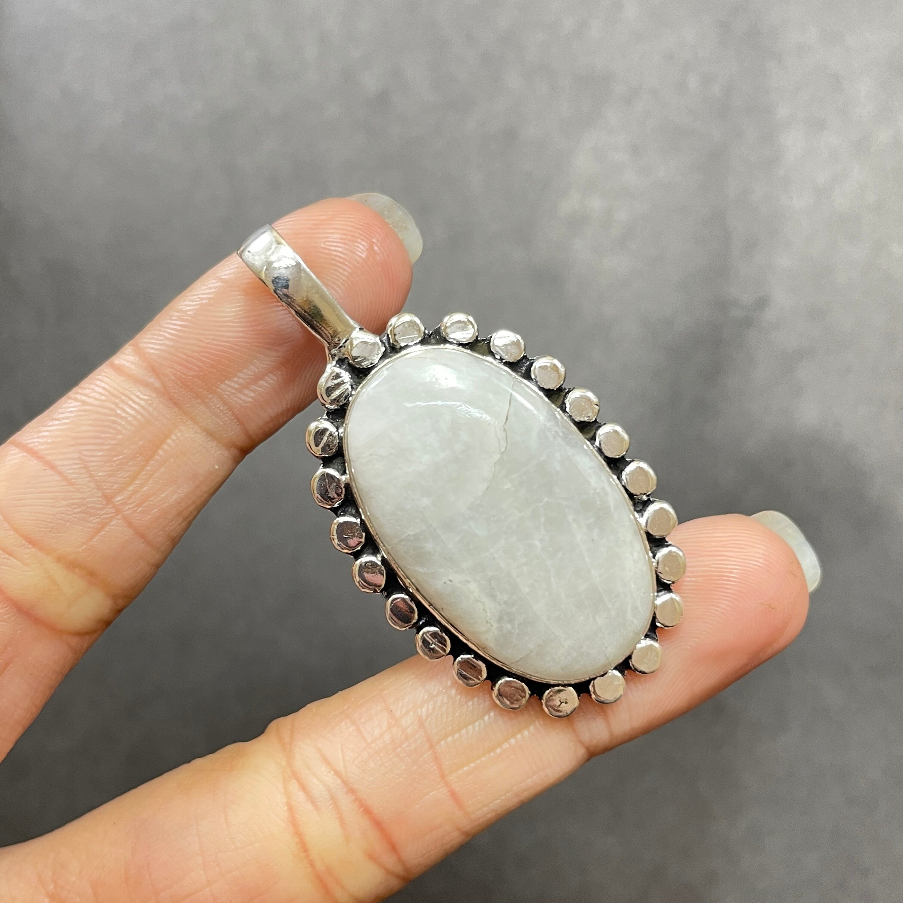 Handmade Moonstone Pendant Necklace: 925 Sterling Silver Gemstone