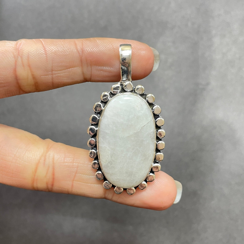 Handmade Moonstone Pendant Necklace: 925 Sterling Silver Gemstone