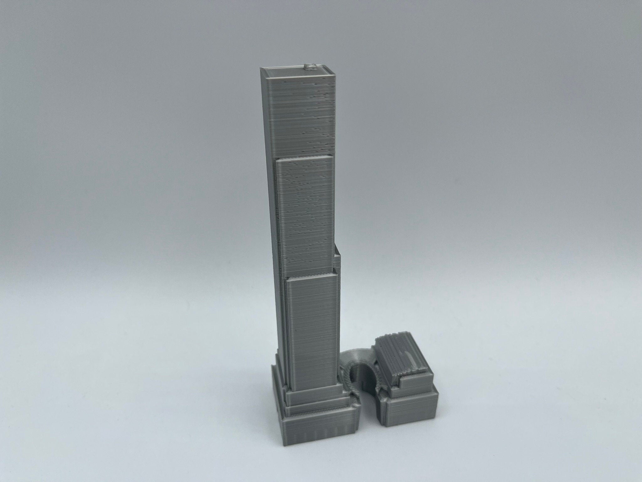 StarsoftheCity 731 Lexington Avenue 3D Printed Skyscraper Model Silver