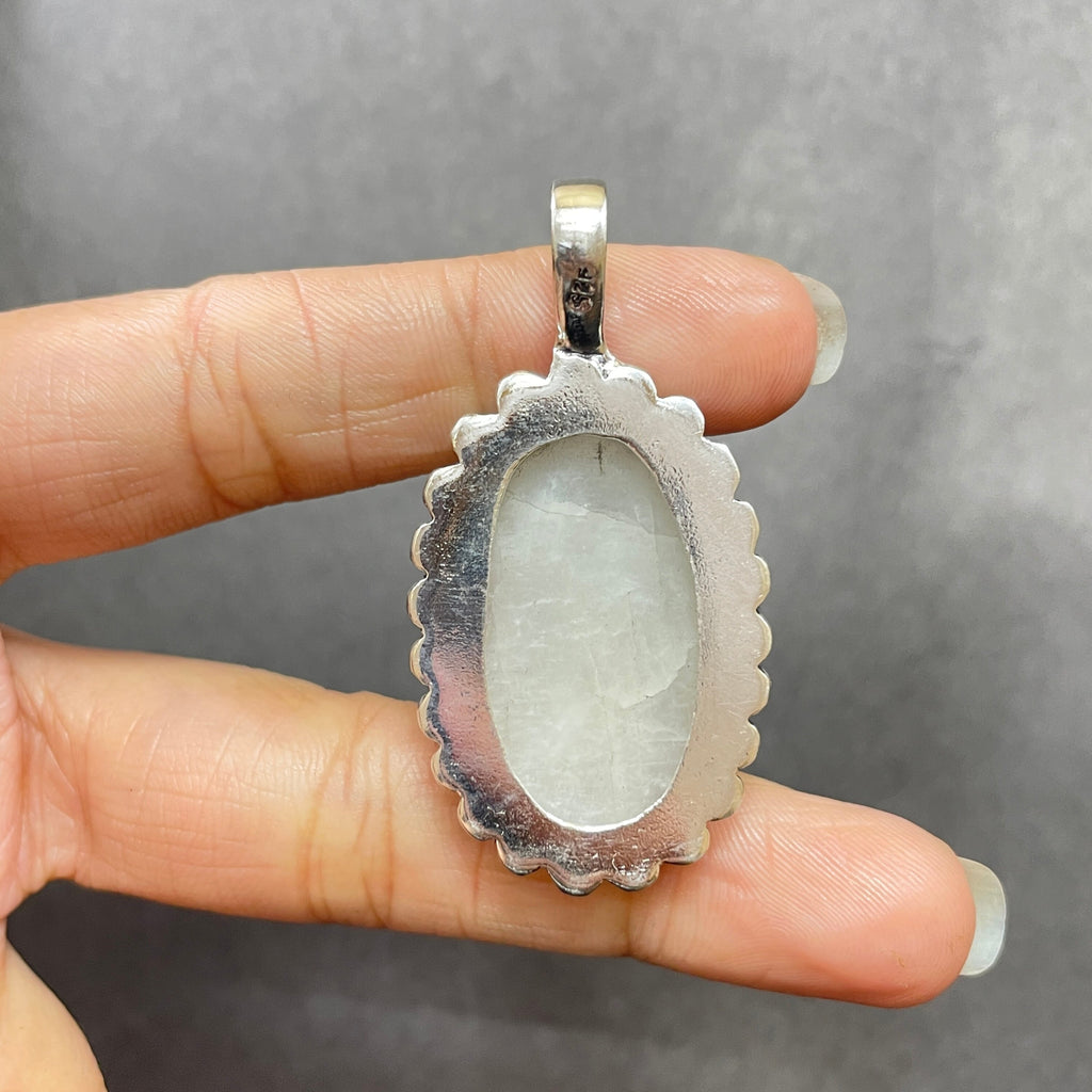 Handmade Moonstone Pendant Necklace: 925 Sterling Silver Gemstone