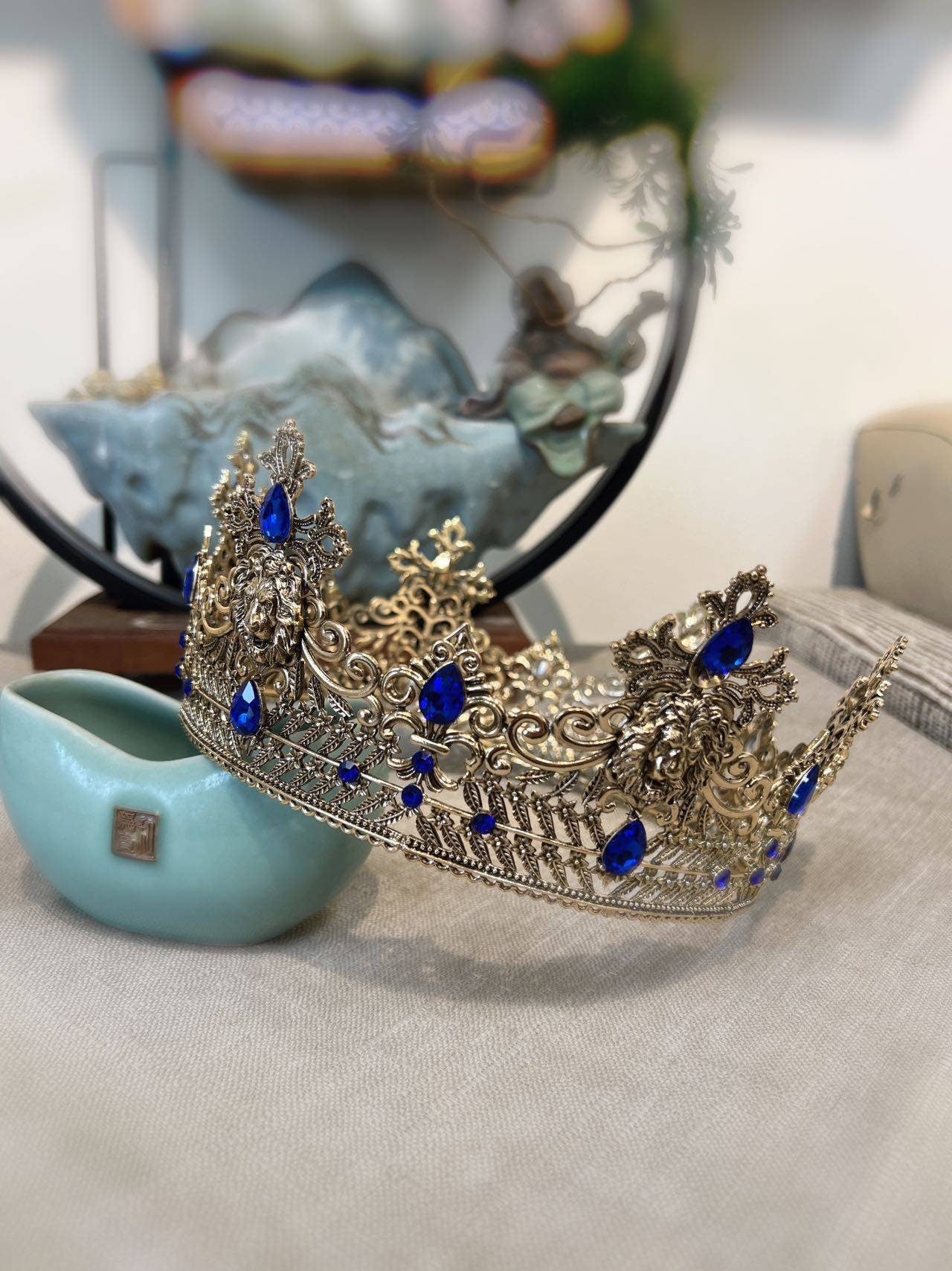 HappyJewelryWorld Gold Lion King Crown 23in Blue Crystal