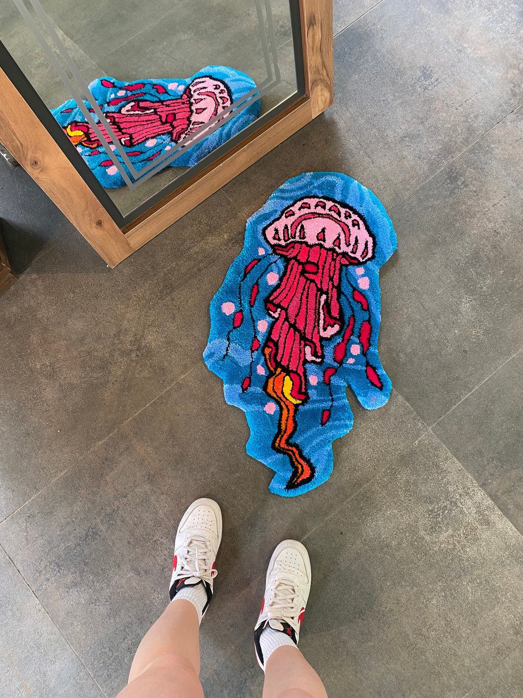 OrnnWorks Jellyfish Fluffy Tufted Rug 18x26in