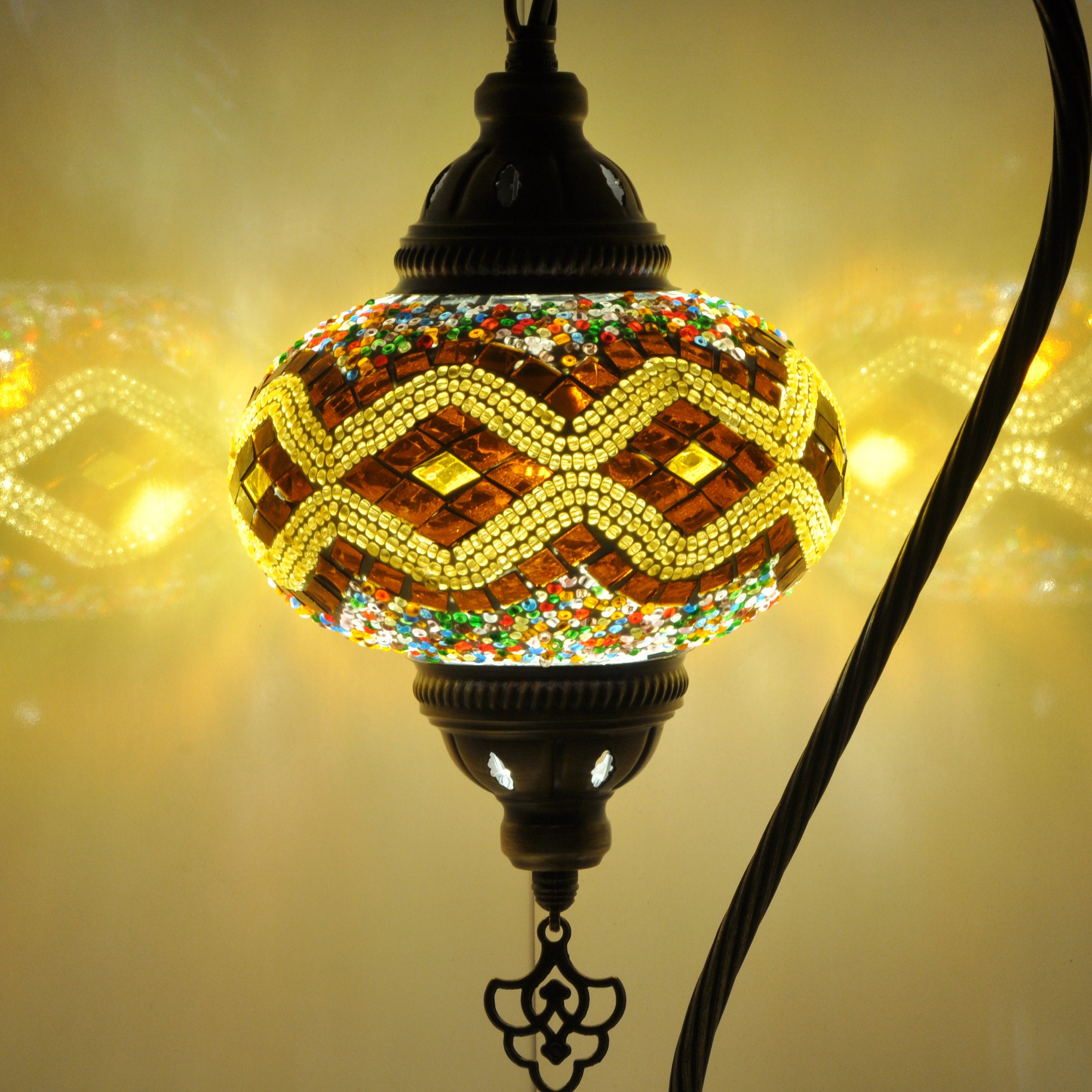 MoslandHome Handmade Turkish Mosaic Glass Table Lamp Antique Brass