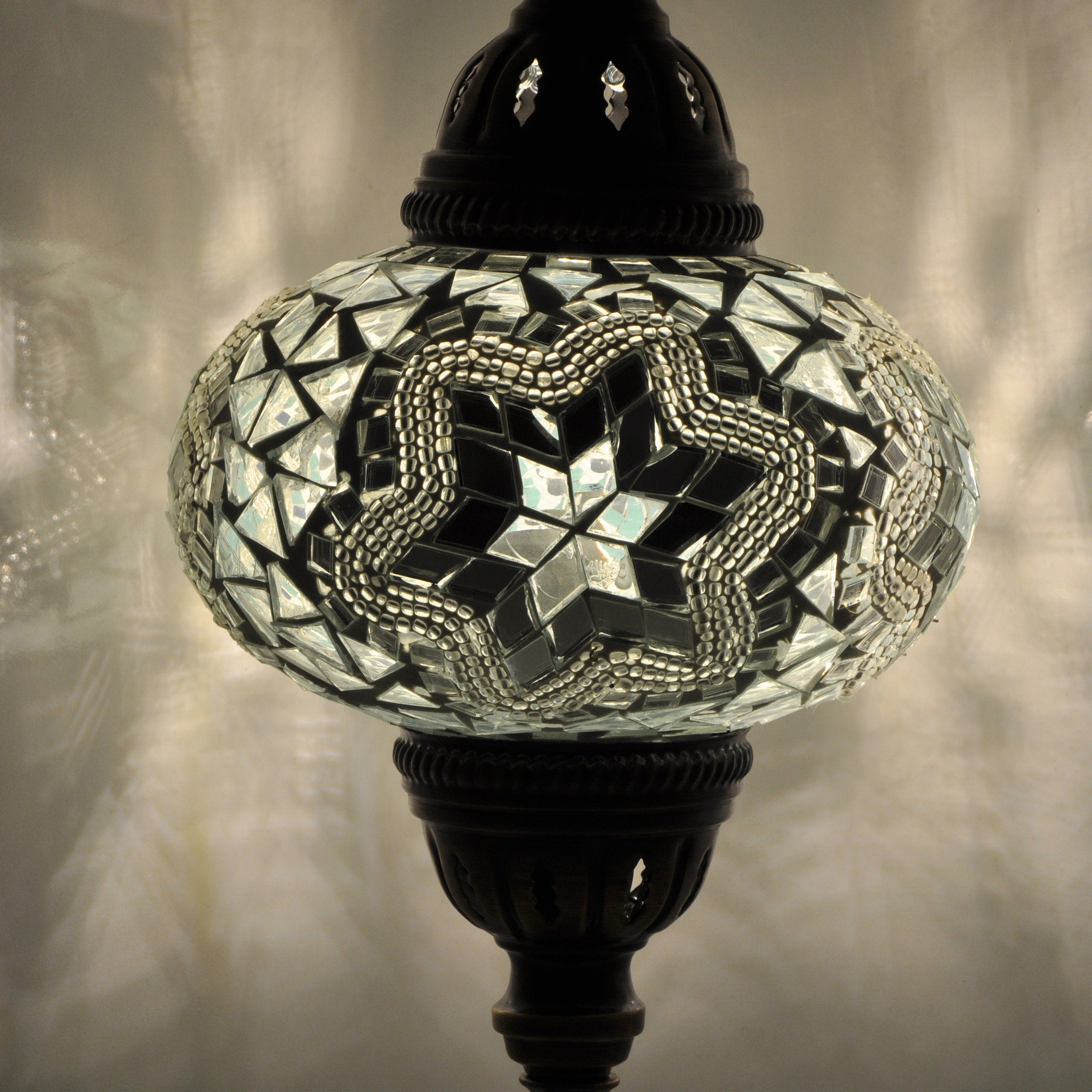 MoslandHome Handmade Turkish Mosaic Table Lamp 6.5in White