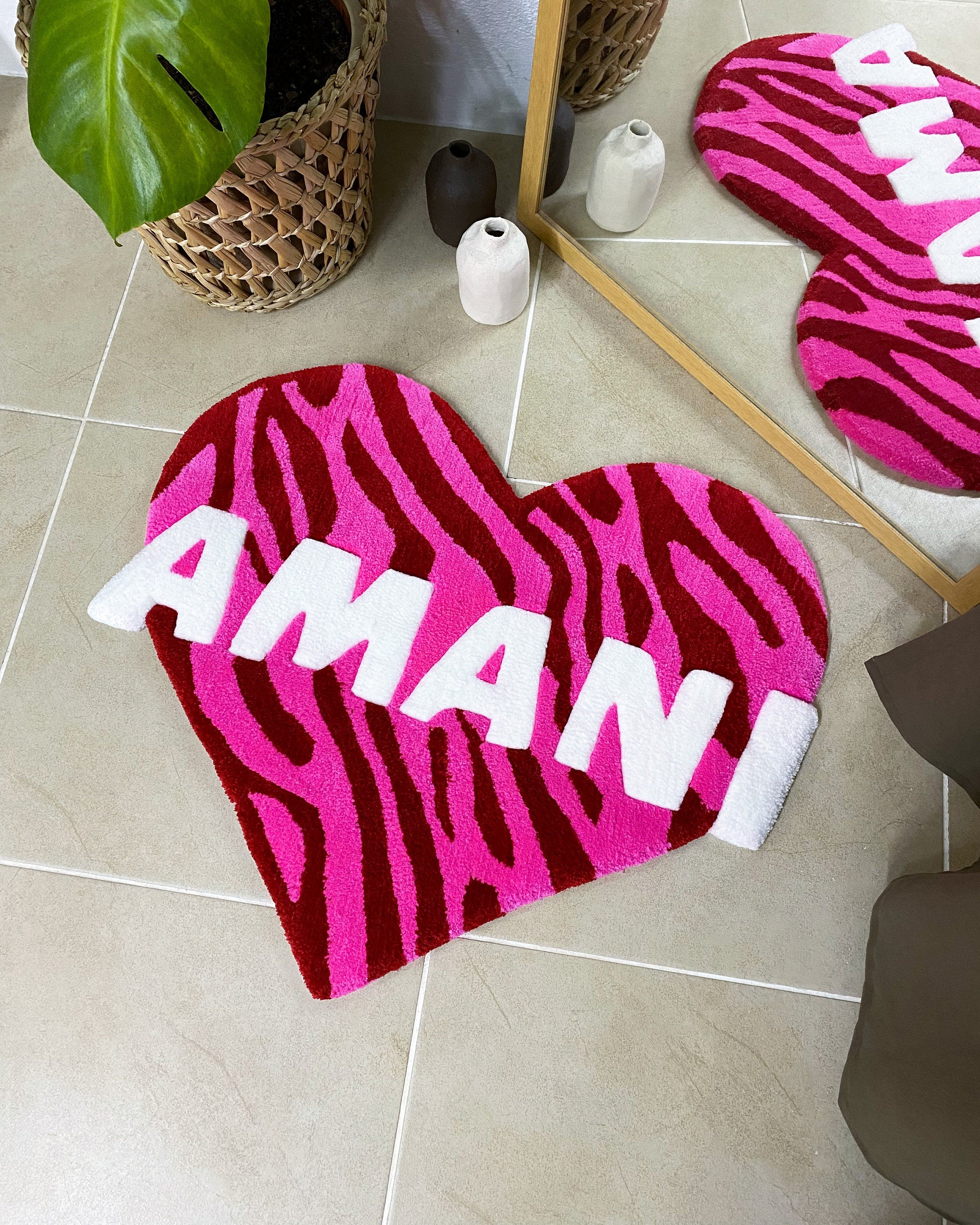 LargoModern Custom Name Tufted Heart Rug