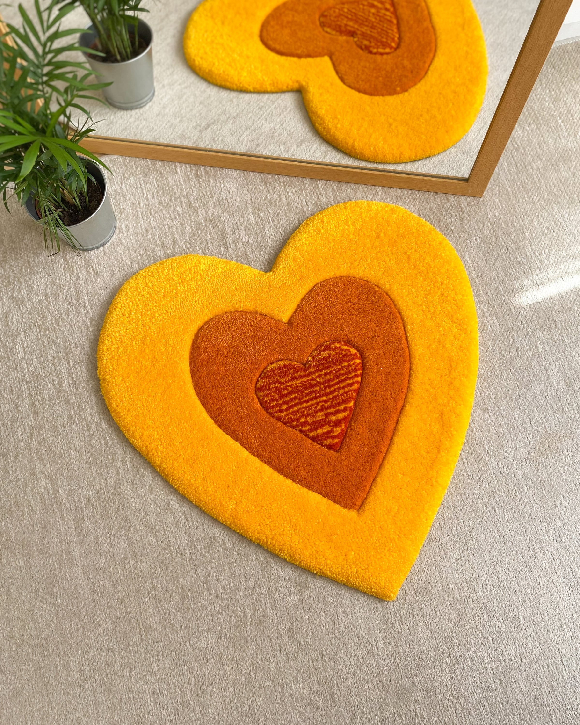 LargoModern Handmade Tufted Heart Rug Fluffy and Soft