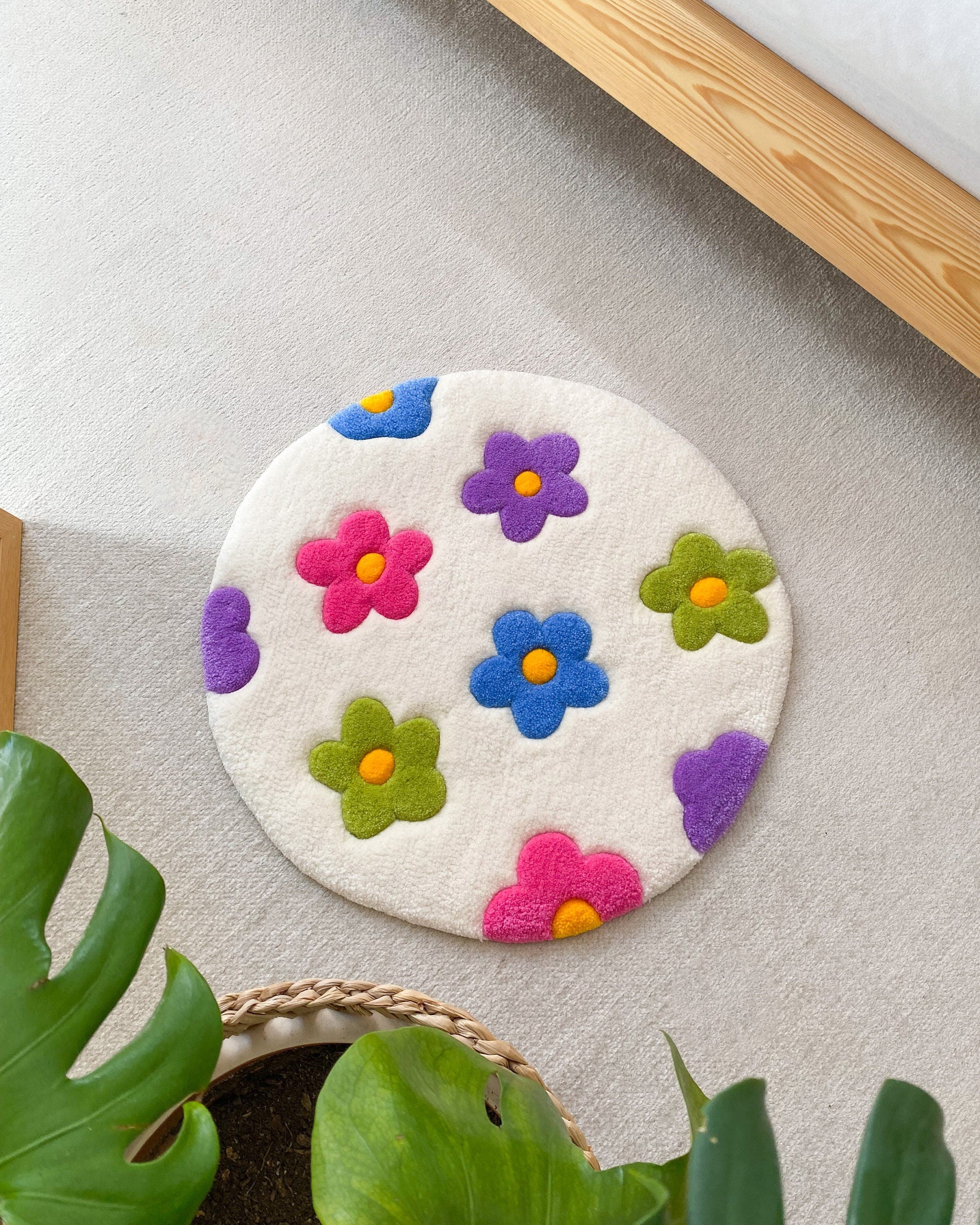 LargoModern Flower Hand Tufted Rug Soft Aesthetic Decorative Floor Rug