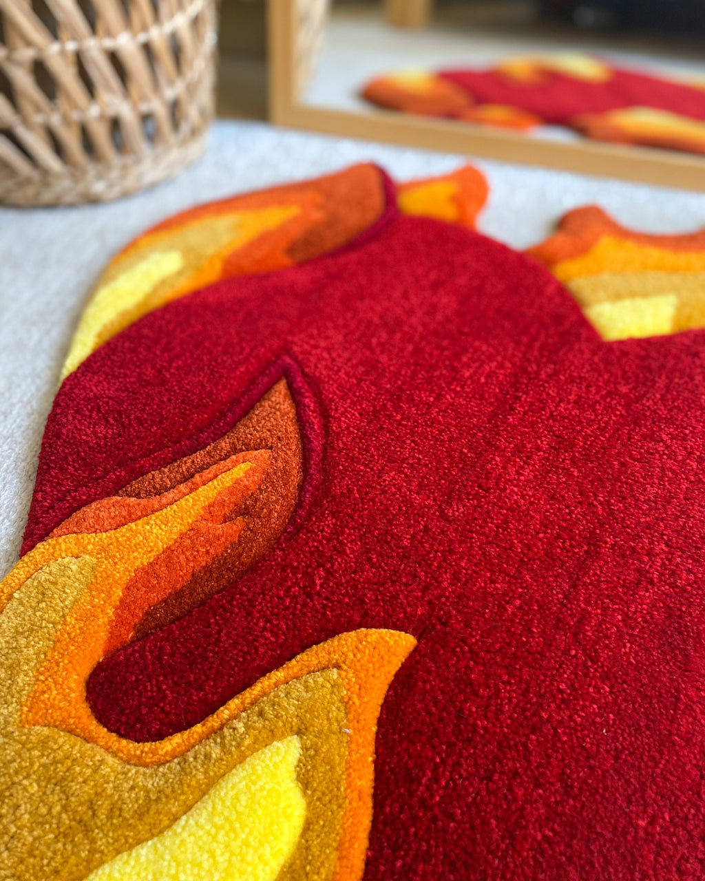 LargoModern Flaming Heart Tufted Rug Handmade Acrylic Cotton