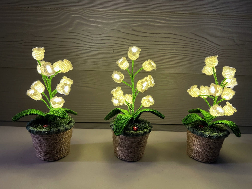 CrochetRecipe Handmade Lily of the Valley Potted Plant LED Lamp 8in White