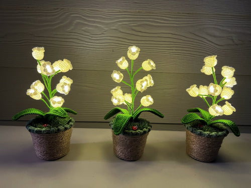 CrochetRecipe Handmade Lily of the Valley Potted Plant LED Lamp 8in White