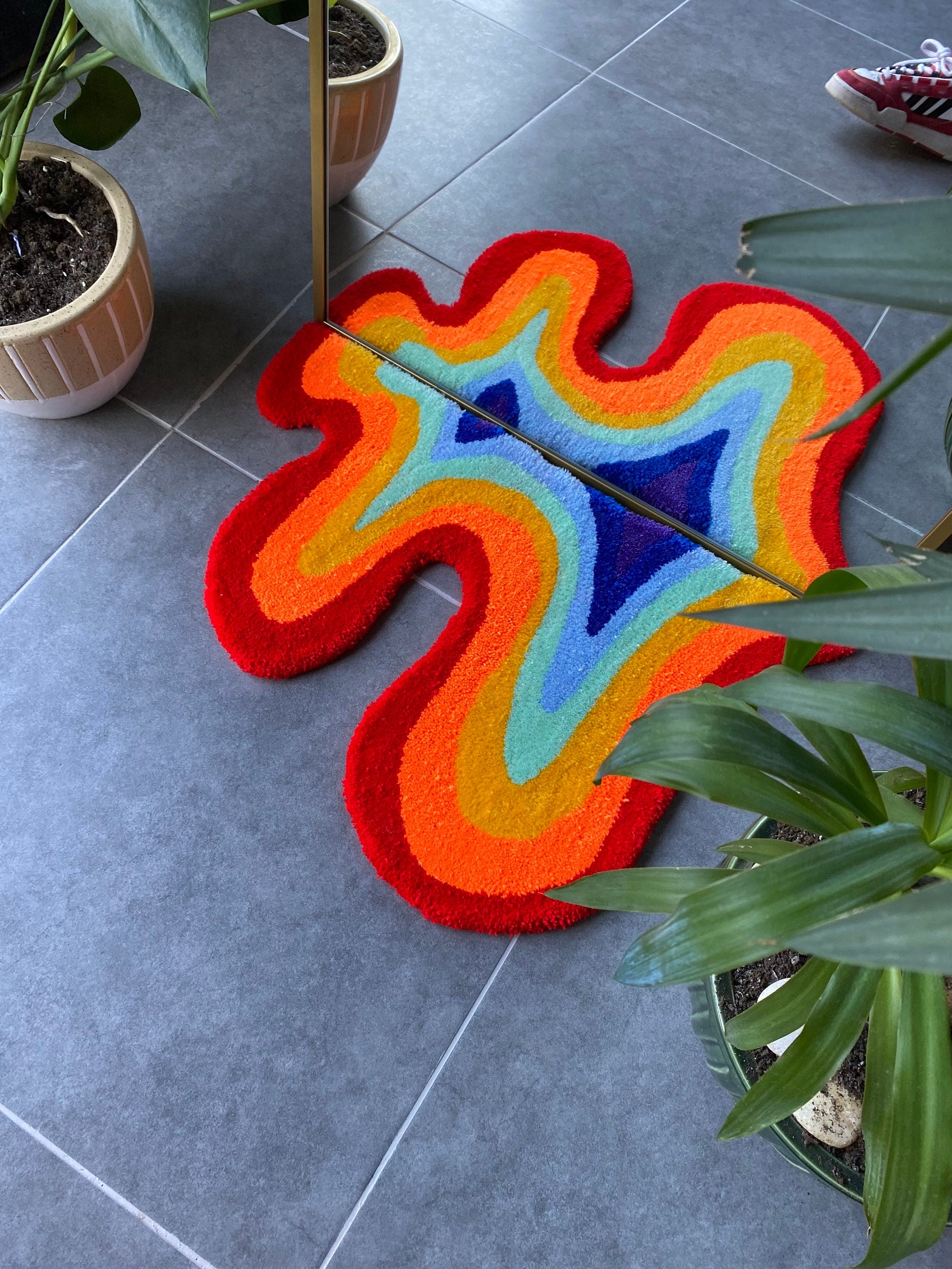 OrnnWorks Drippy Fluid Rainbow Fluffy Tufted Mirror Rug