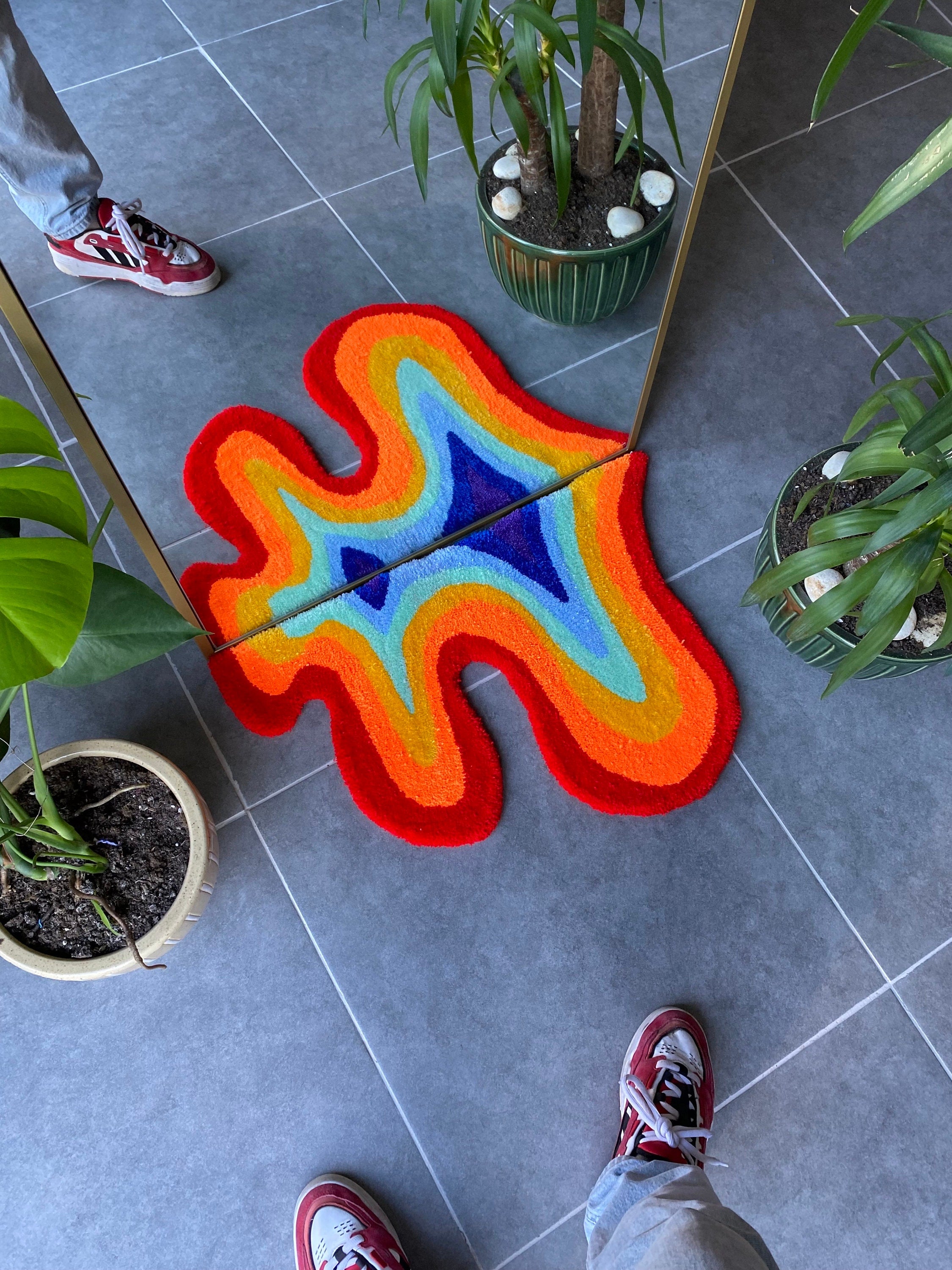 OrnnWorks Drippy Fluid Rainbow Fluffy Tufted Mirror Rug