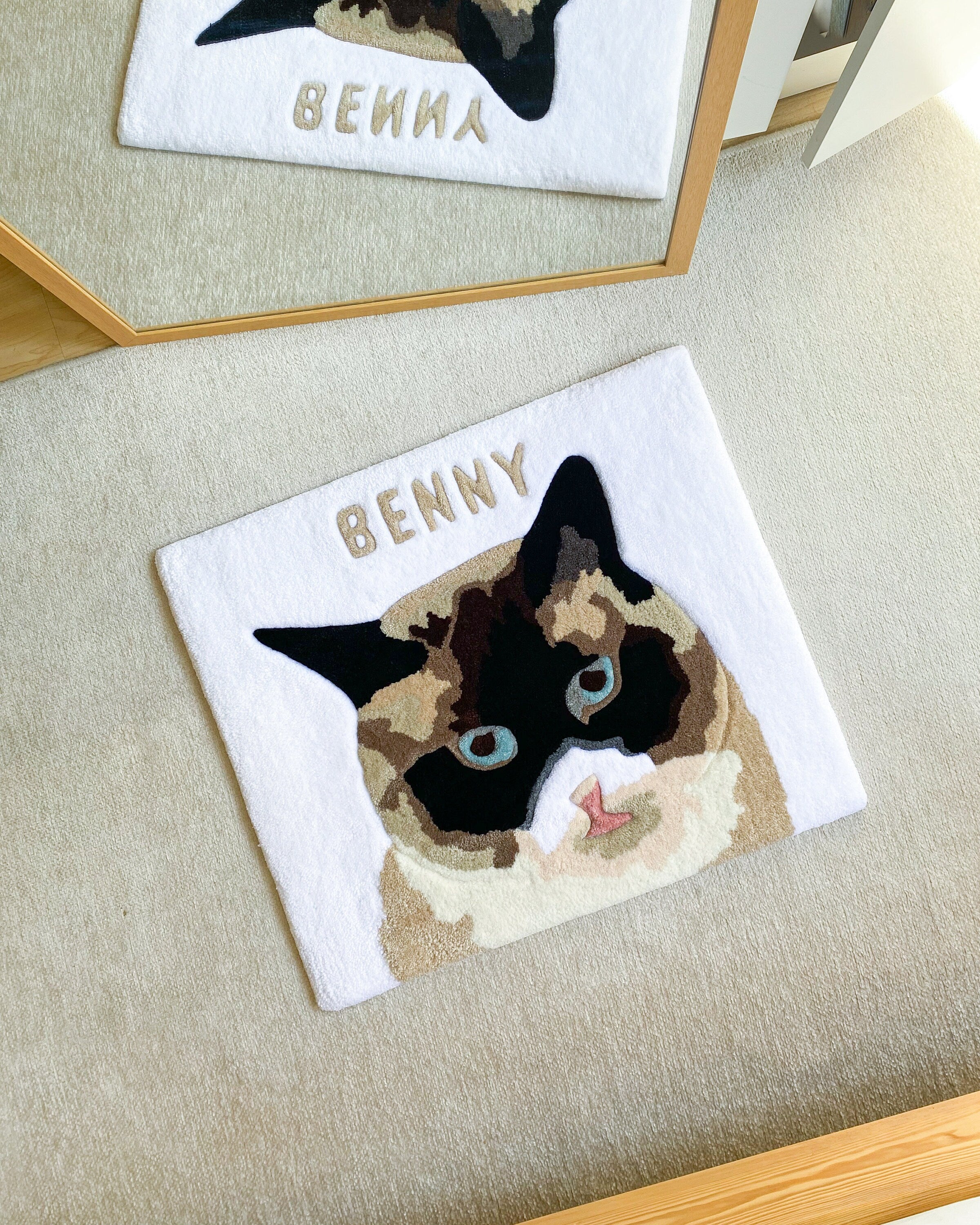LargoModern Custom Pet Portrait Tufted Rug 70x60cm Handmade Gift