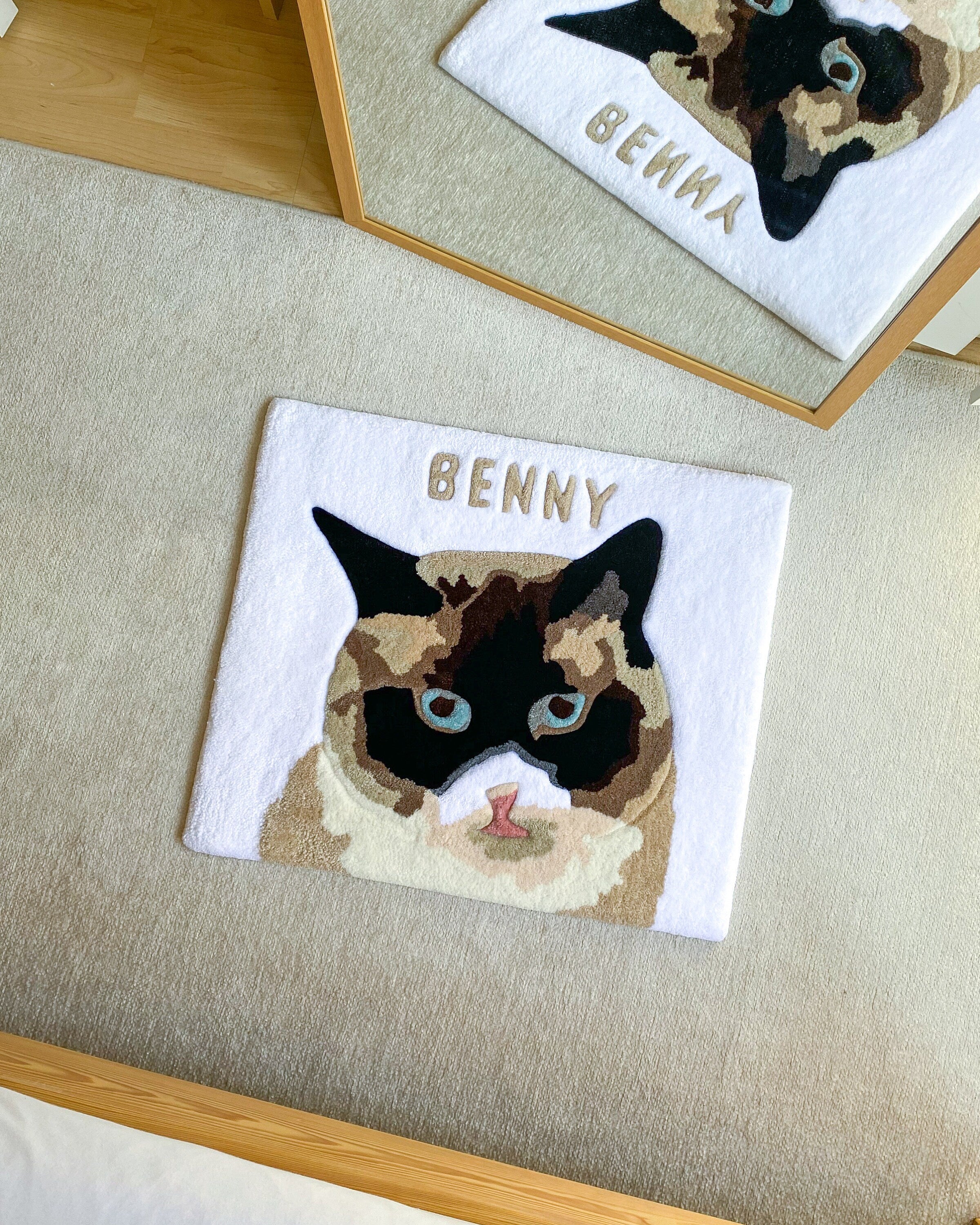LargoModern Custom Pet Portrait Tufted Rug 70x60cm Handmade Gift