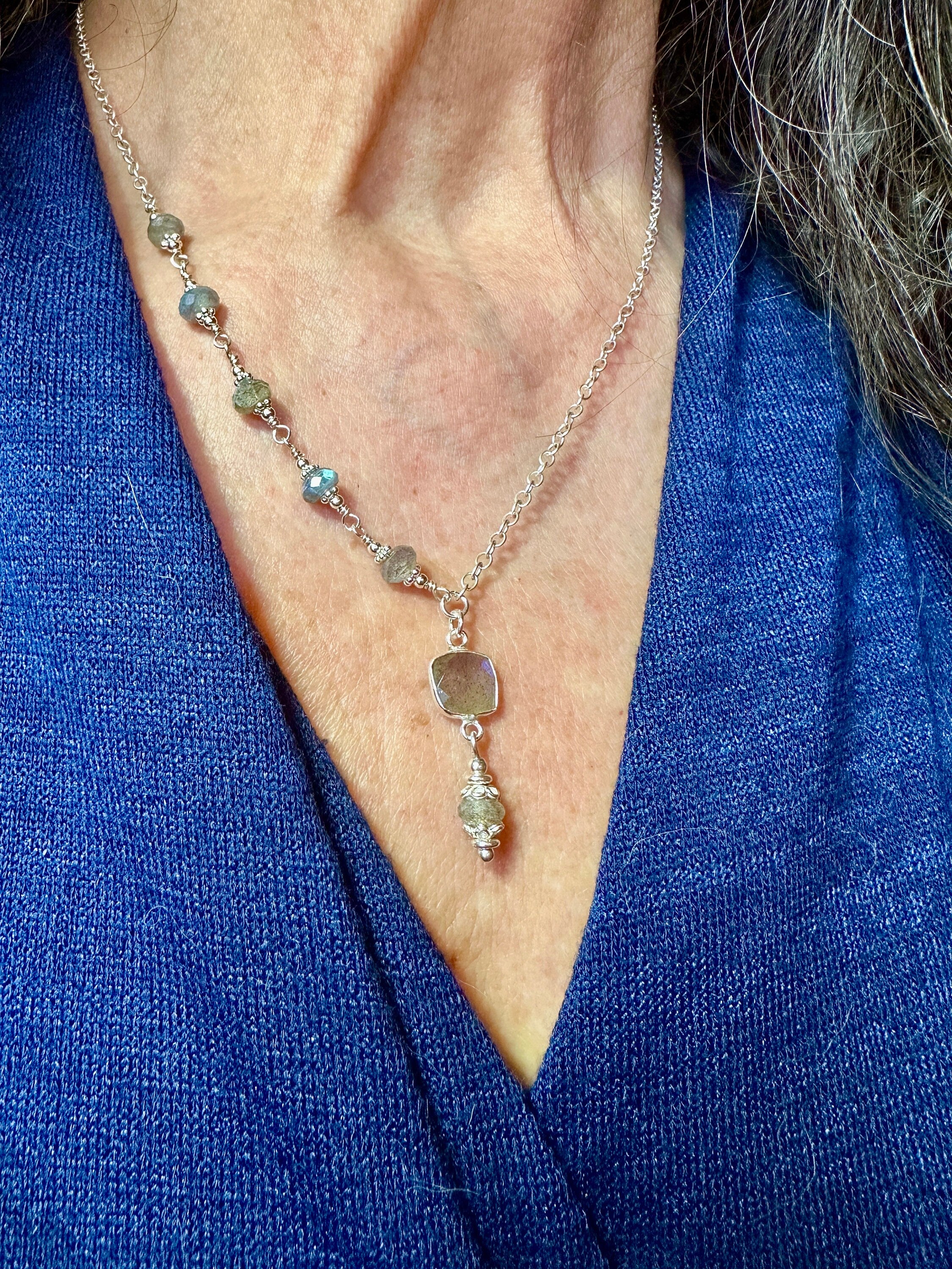 MossberryandStone Labradorite Sterling Silver Faceted Pendant Necklace 17in