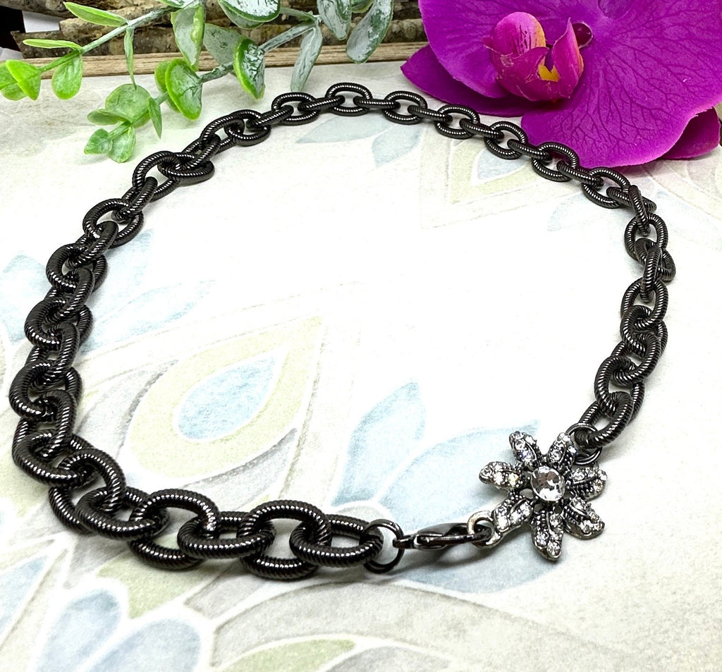 MossberryandStone Heavy Textured Cable Chain Crystal Flower Necklace 16in