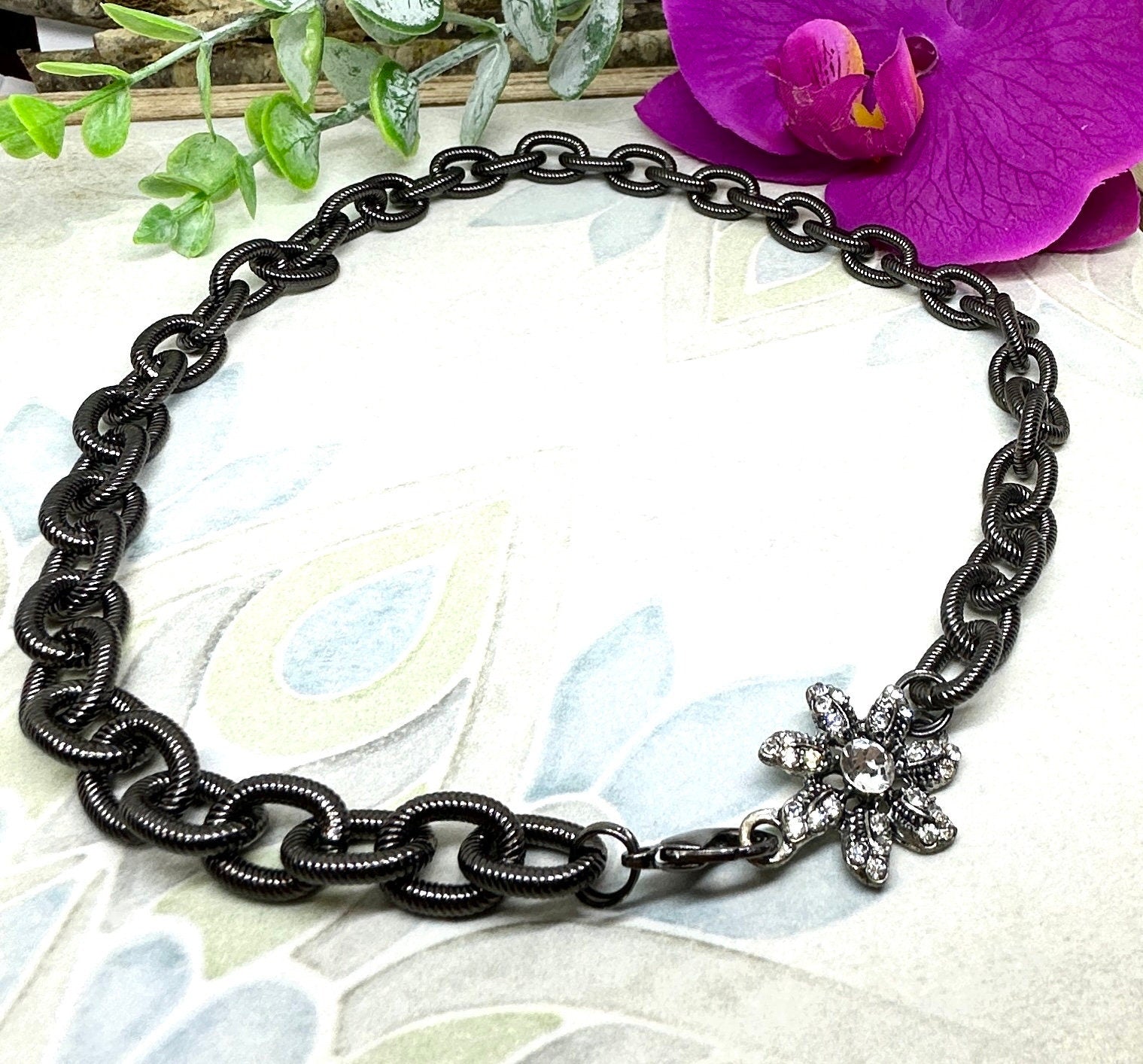 MossberryandStone Heavy Textured Cable Chain Crystal Flower Necklace 16in