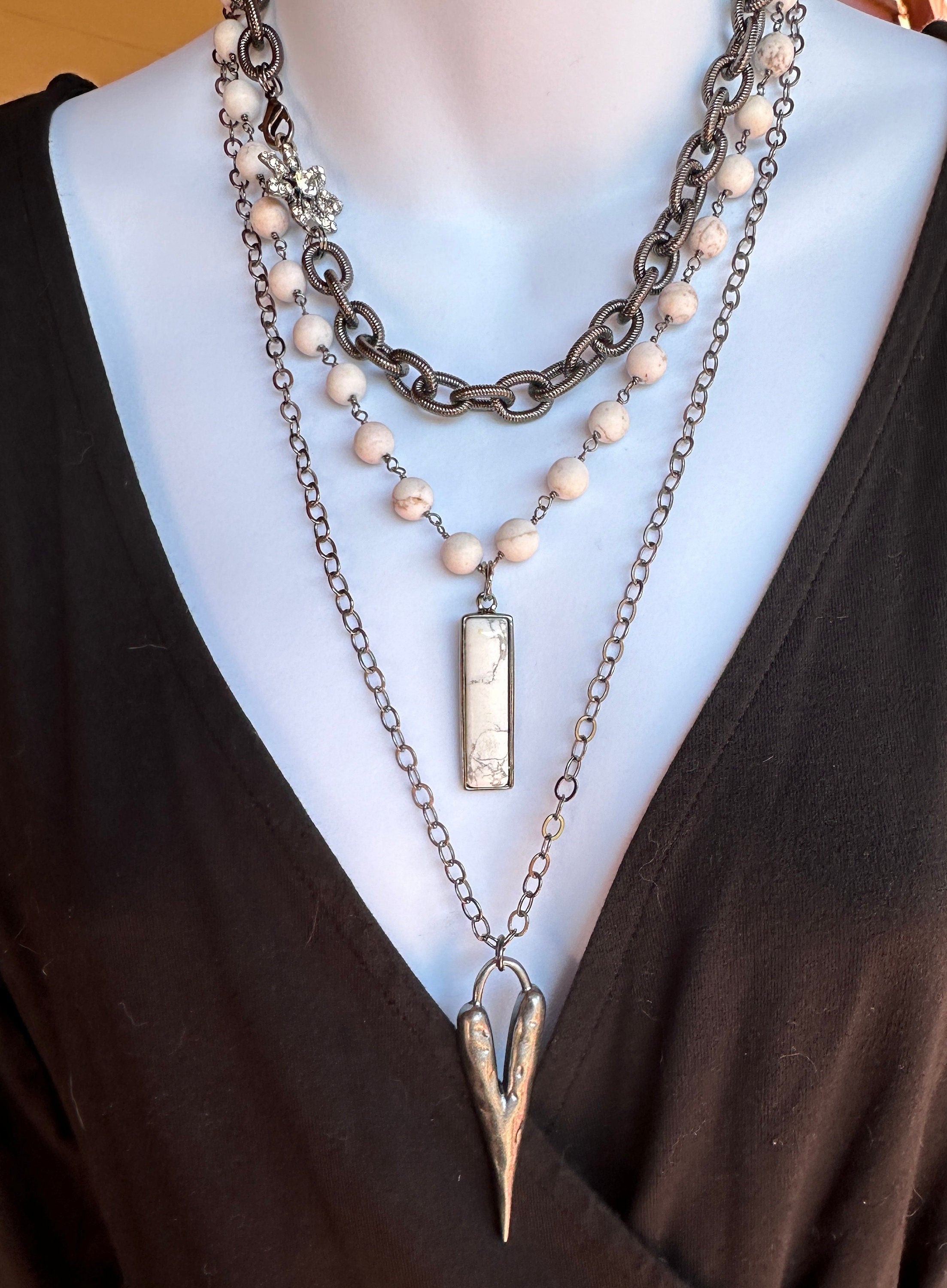 MossberryandStone Heavy Textured Cable Chain Crystal Flower Necklace 16in