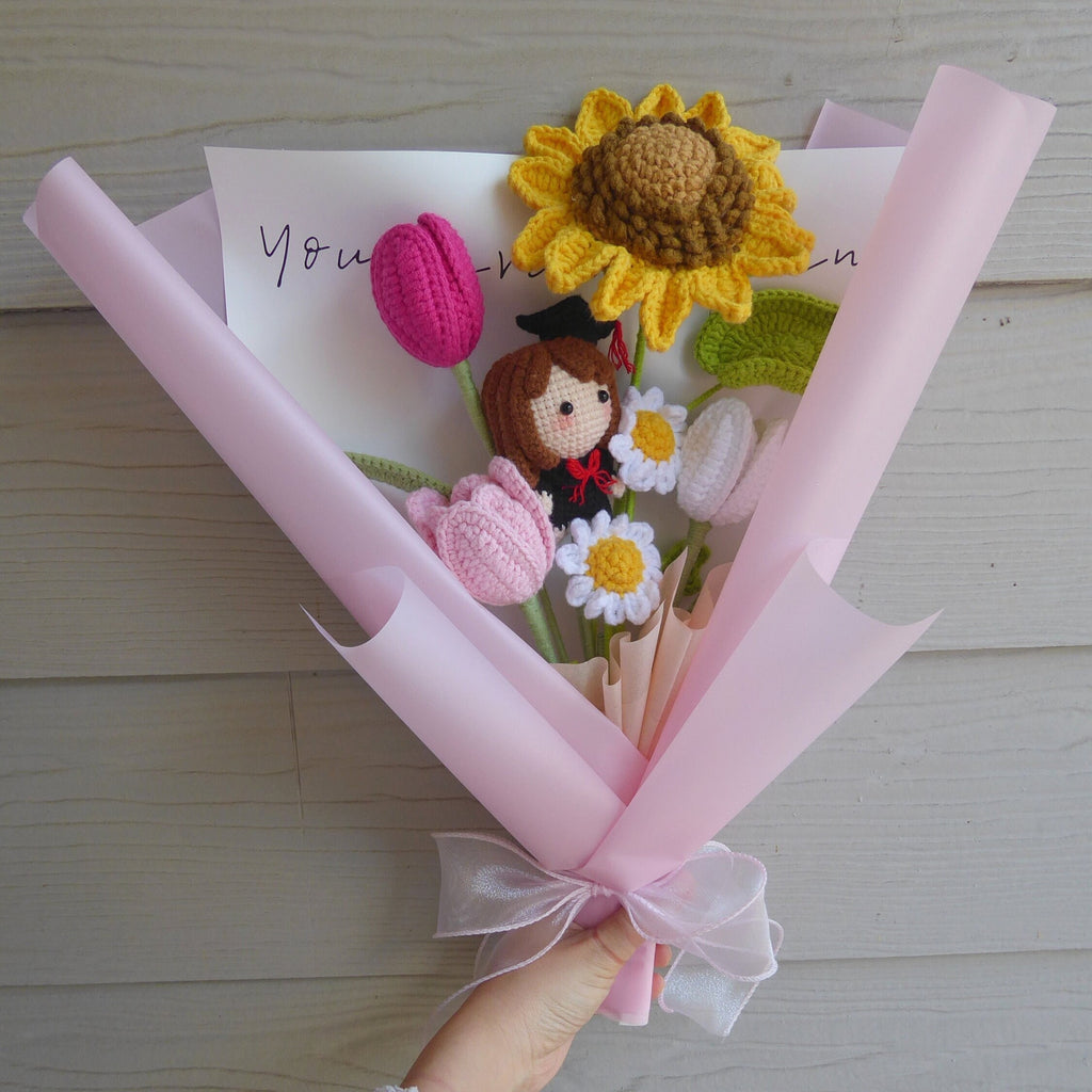 CrochetRecipe Graduation Crochet Flowers Bouquet