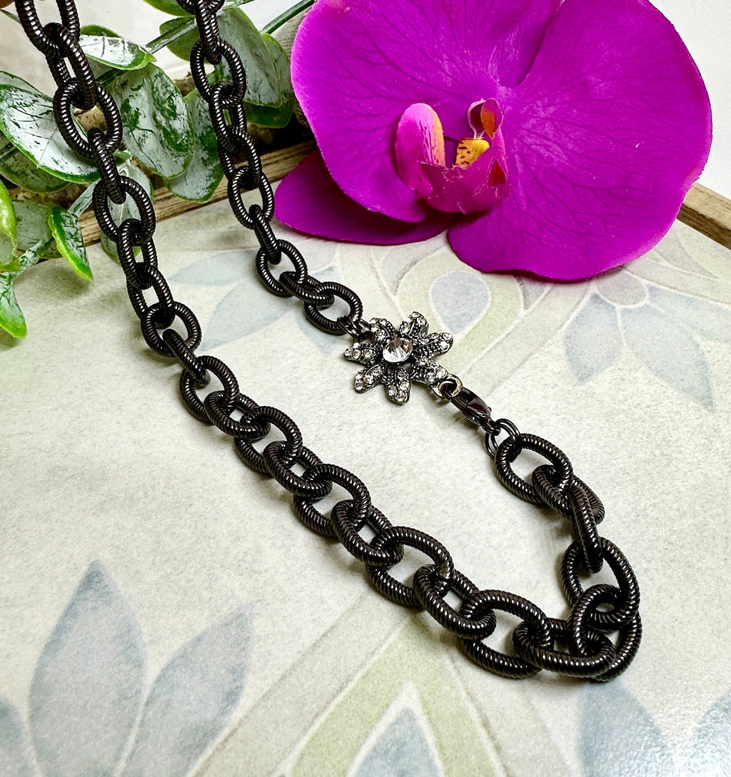 MossberryandStone Heavy Textured Cable Chain Crystal Flower Necklace 16in