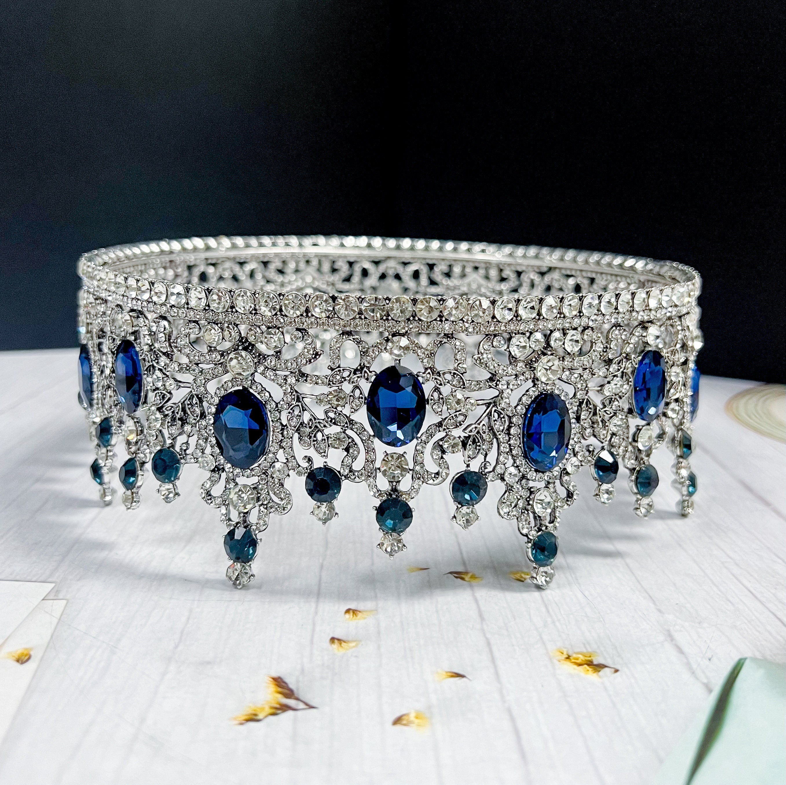 HappyJewelryWorld Royal King Blue Crystal Crown