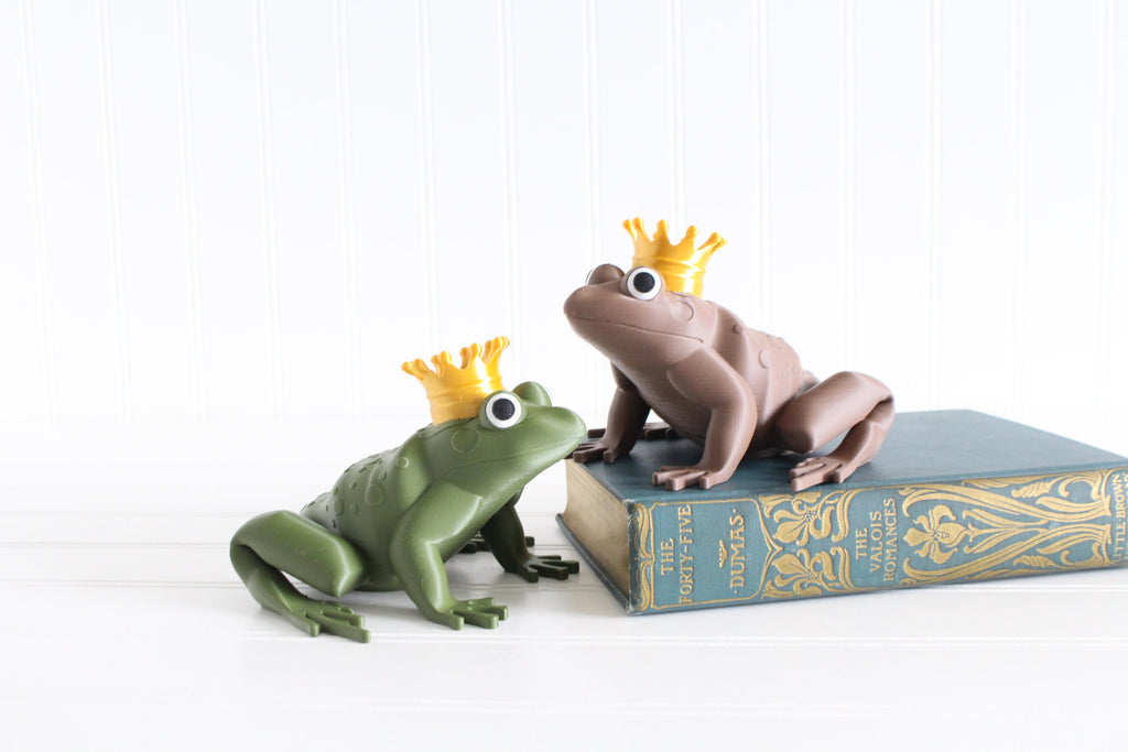 DelightfullyDutch Frog Prince Figurine with Crown Fairytale Decor 2 Sizes