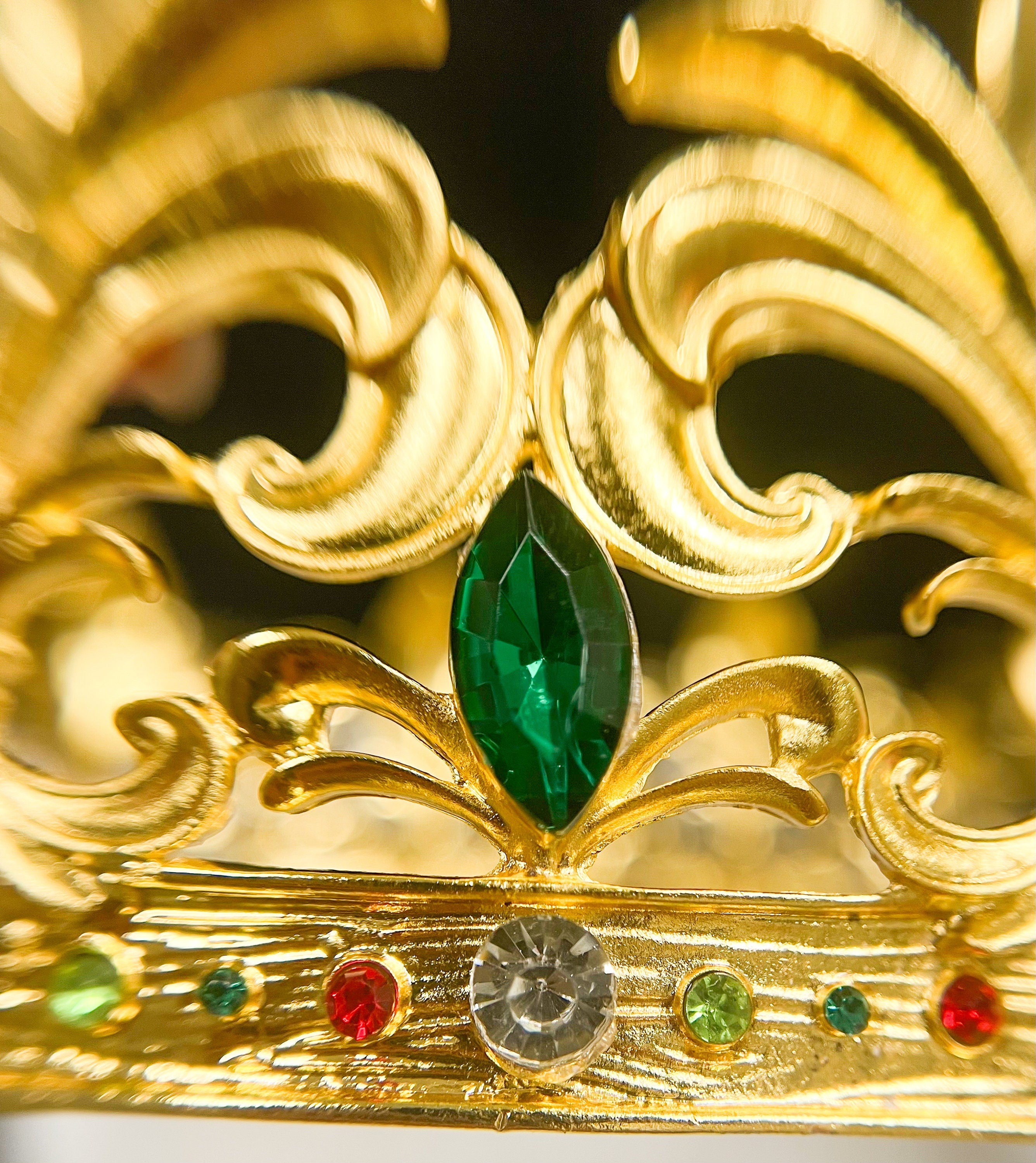 Mardi Gras Fleur-de-lis King Crown: Gemstone Royal Headwear