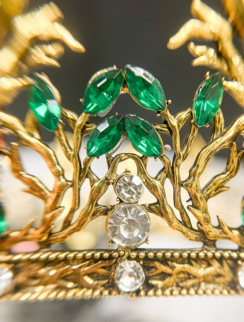HappyJewelryWorld Vintage King Crown Green Crystal Medieval Men's Crown