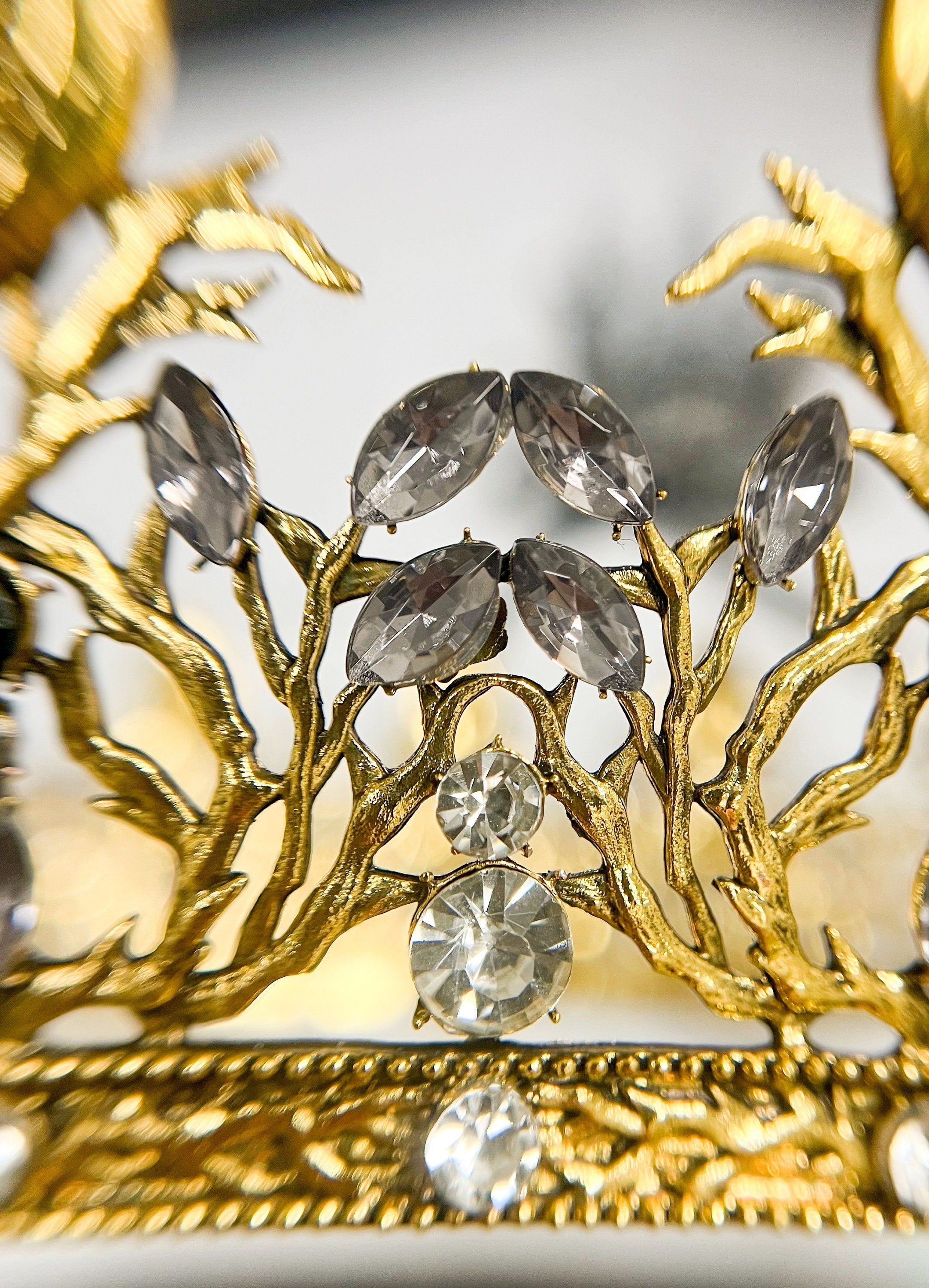 HappyJewelryWorld Gold King Crown with Black Sapphire Crystals XXL