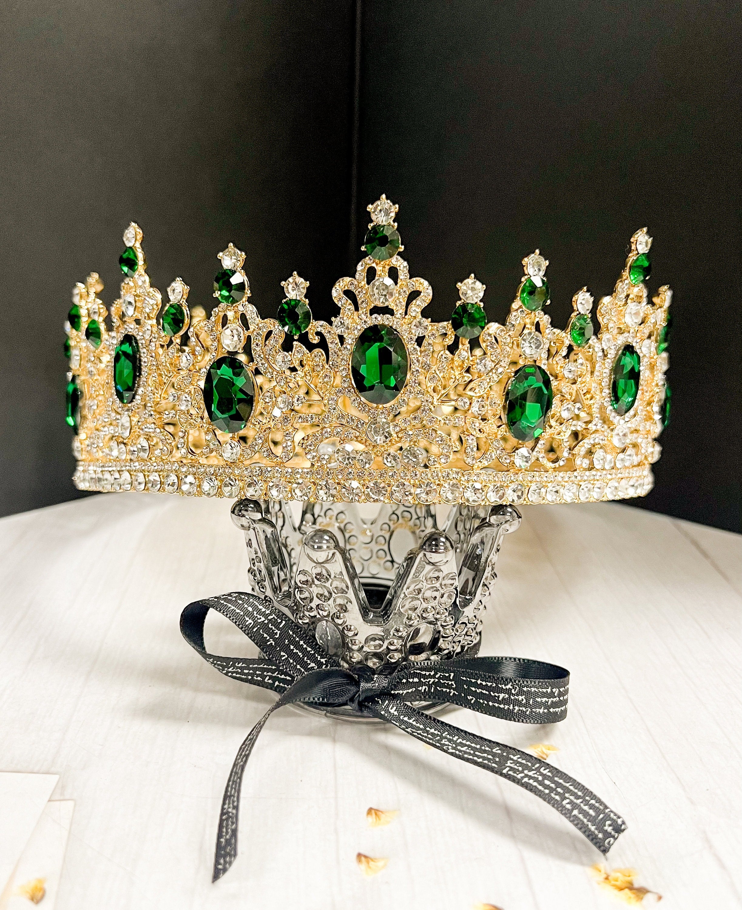 HappyJewelryWorld Royal King Crown For Men Green Crystal Extra Large