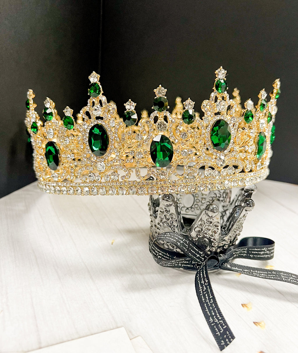 HappyJewelryWorld Royal King Crown For Men Green Crystal Extra Large