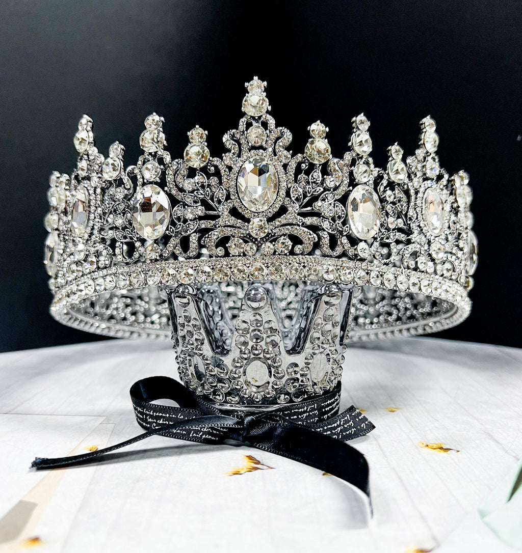 HappyJewelryWorld Royal King Crystal Rhinestone Crown 24in Silver