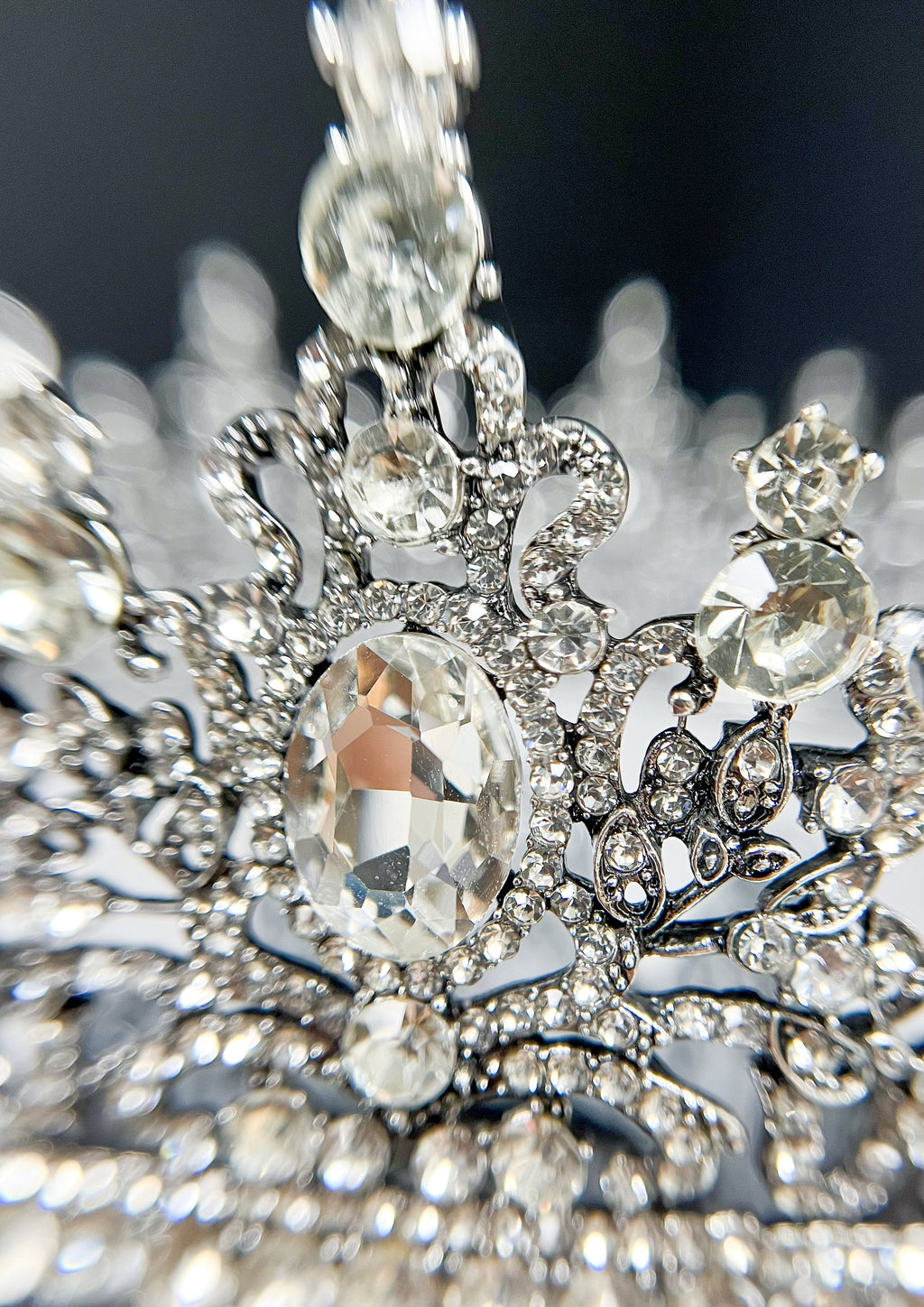 HappyJewelryWorld Royal King Crystal Rhinestone Crown 24in Silver