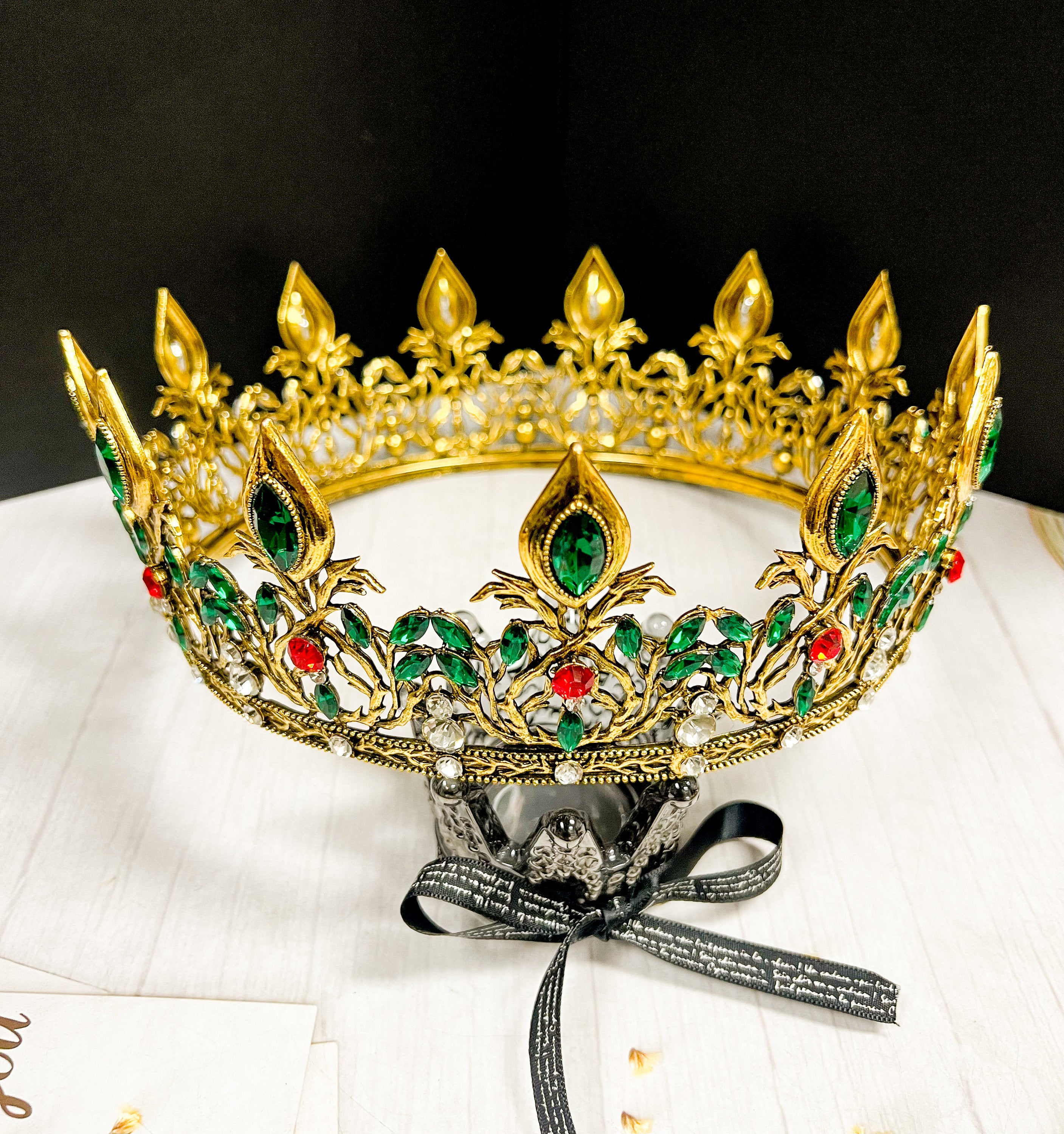 HappyJewelryWorld Vintage King Crown Green Crystal Medieval Men's Crown