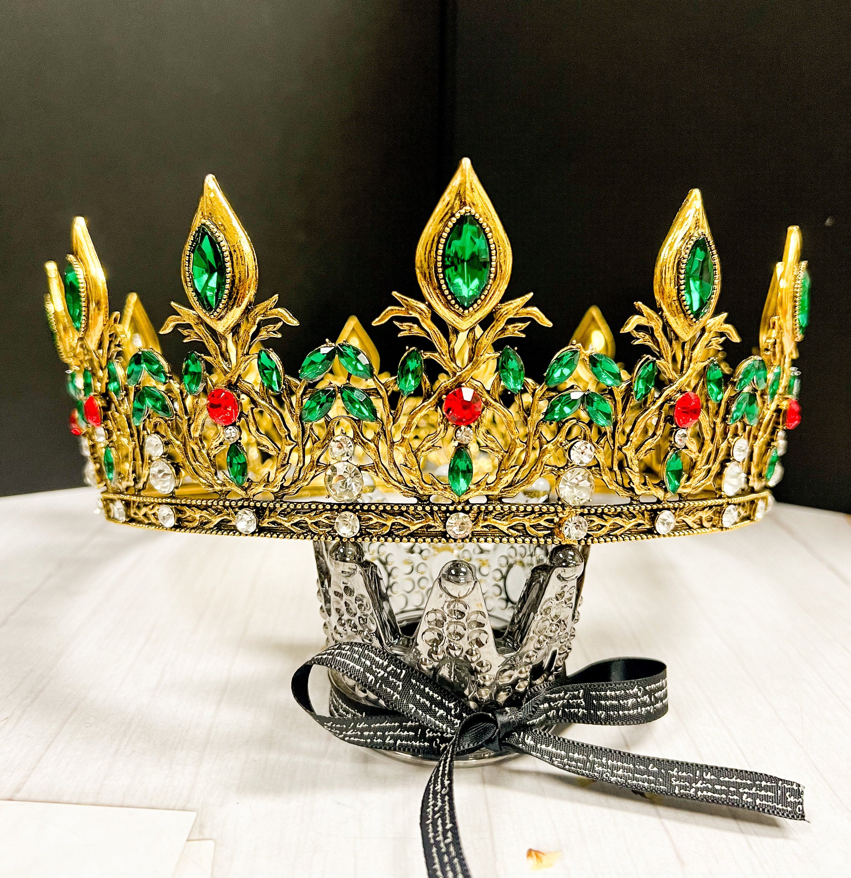 HappyJewelryWorld Vintage King Crown Green Crystal Medieval Men's Crown