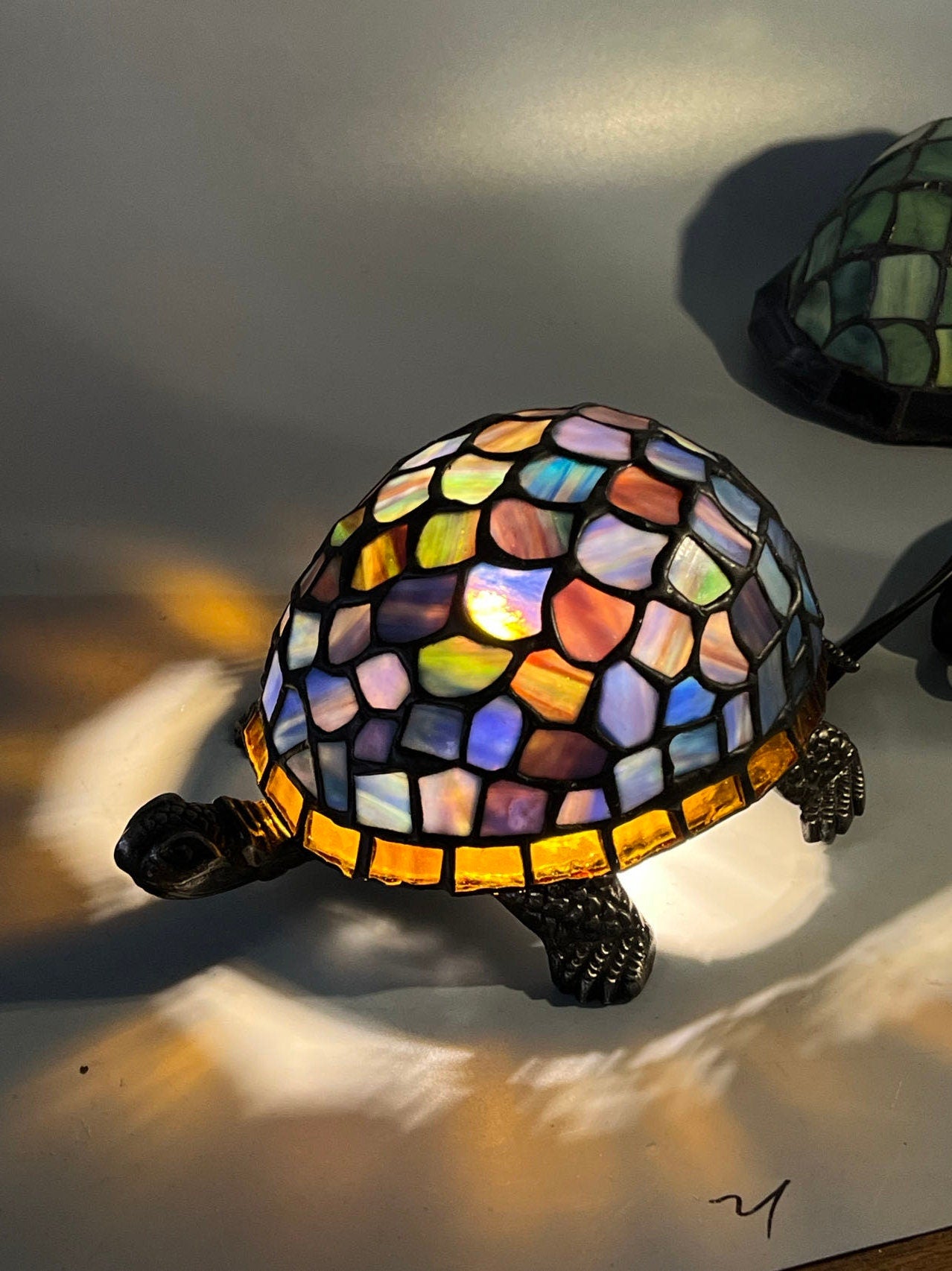 U2Antique Turtle Tiffany Mosaic Stained Glass Table Lamp Beige