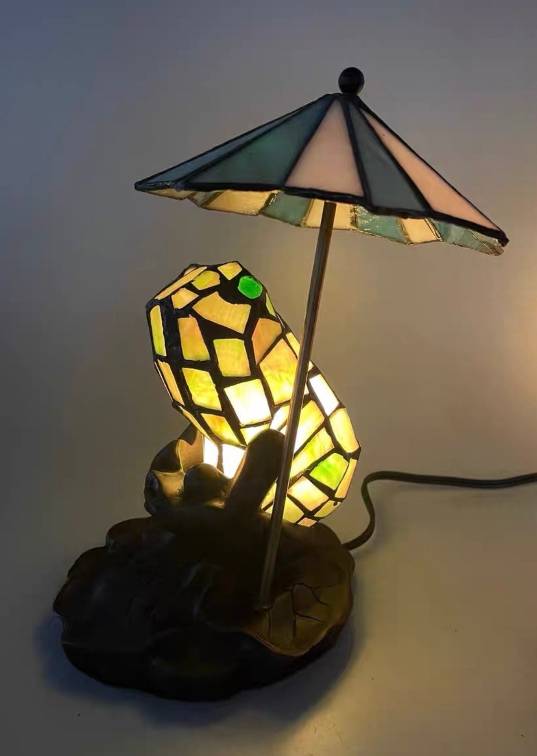 U2Antique Frog Umbrella Tiffany Table Lamp Stained Glass 11in
