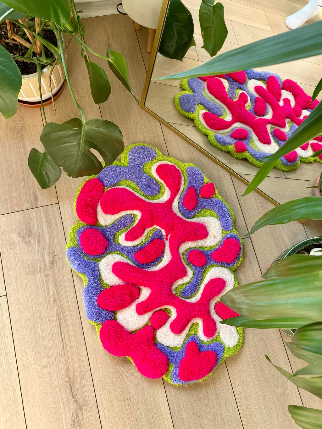 OrnnWorks Coral Abstract 3D Fluffy Handmade Tufted Rug
