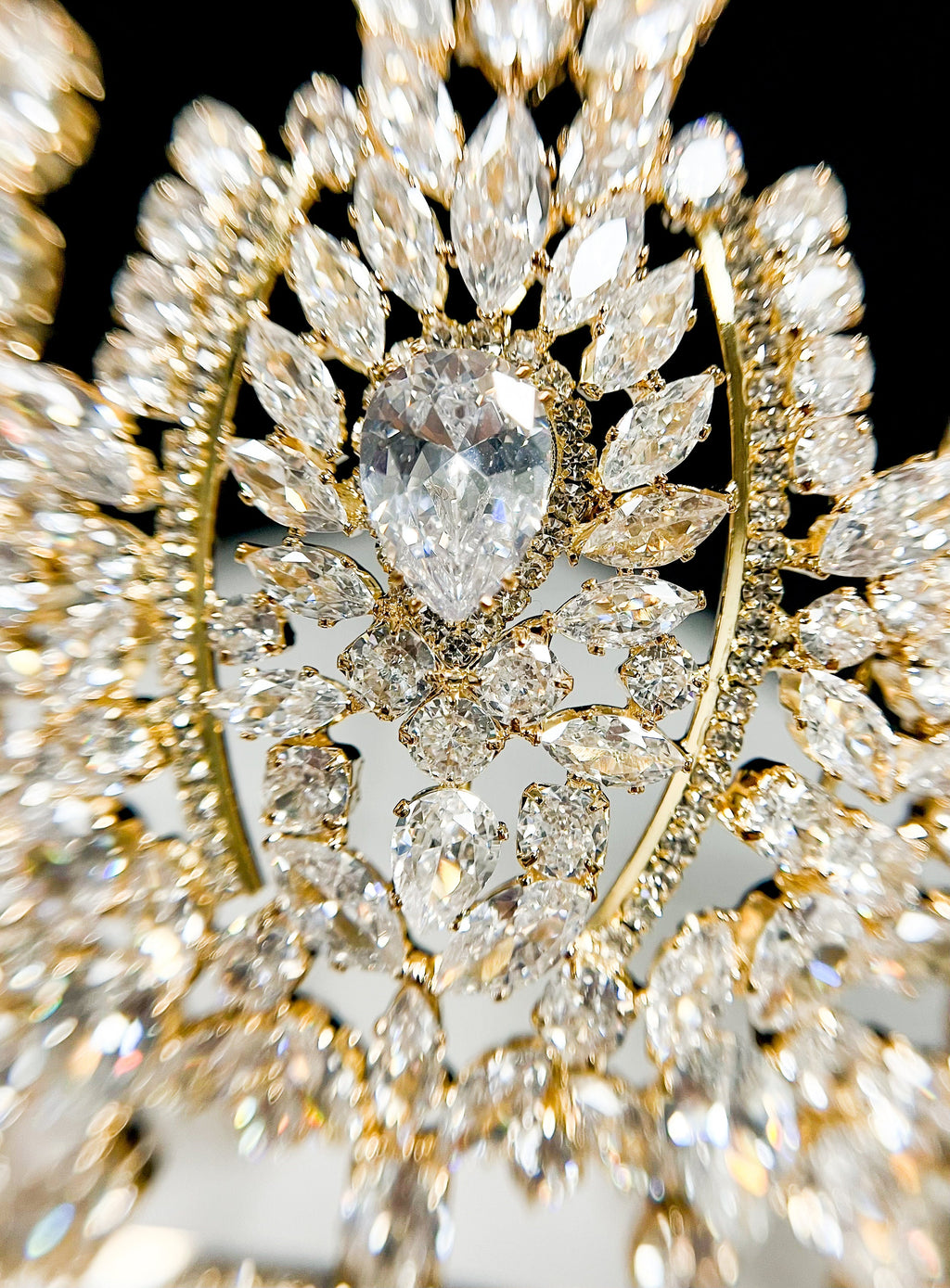 HappyJewelryWorld Cubic Zirconia Gold-Plated Bridal Crown, 6.5in