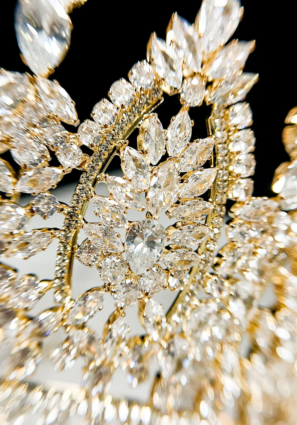 HappyJewelryWorld Cubic Zirconia Gold-Plated Bridal Crown, 6.5in