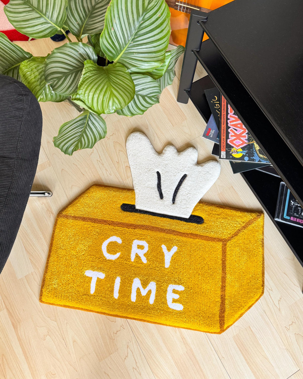 LargoModern Cry Time Hand Tufted Rug Tissue Box Shape 27in Yellow